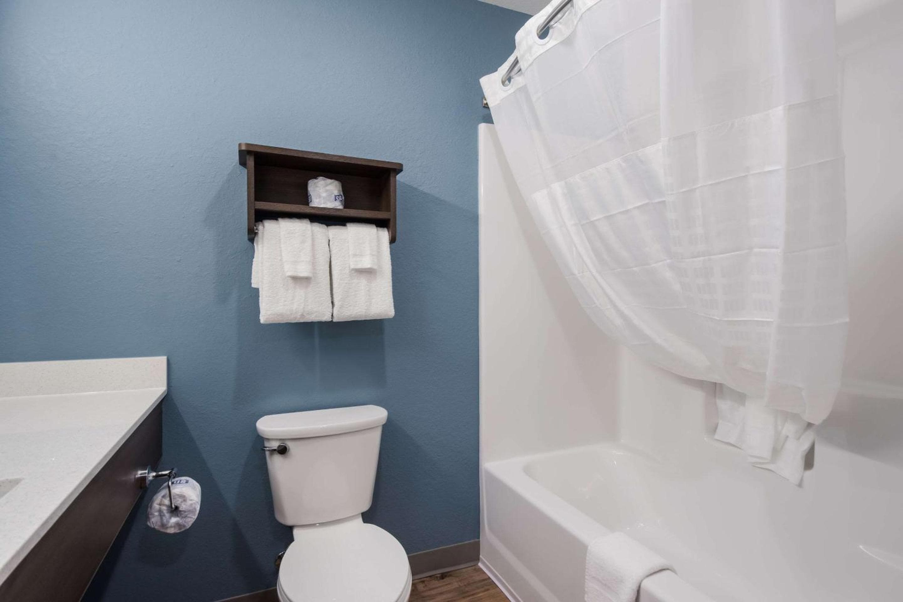 WoodSpring Suites Tampa Airport North Veterans Expressway — 8