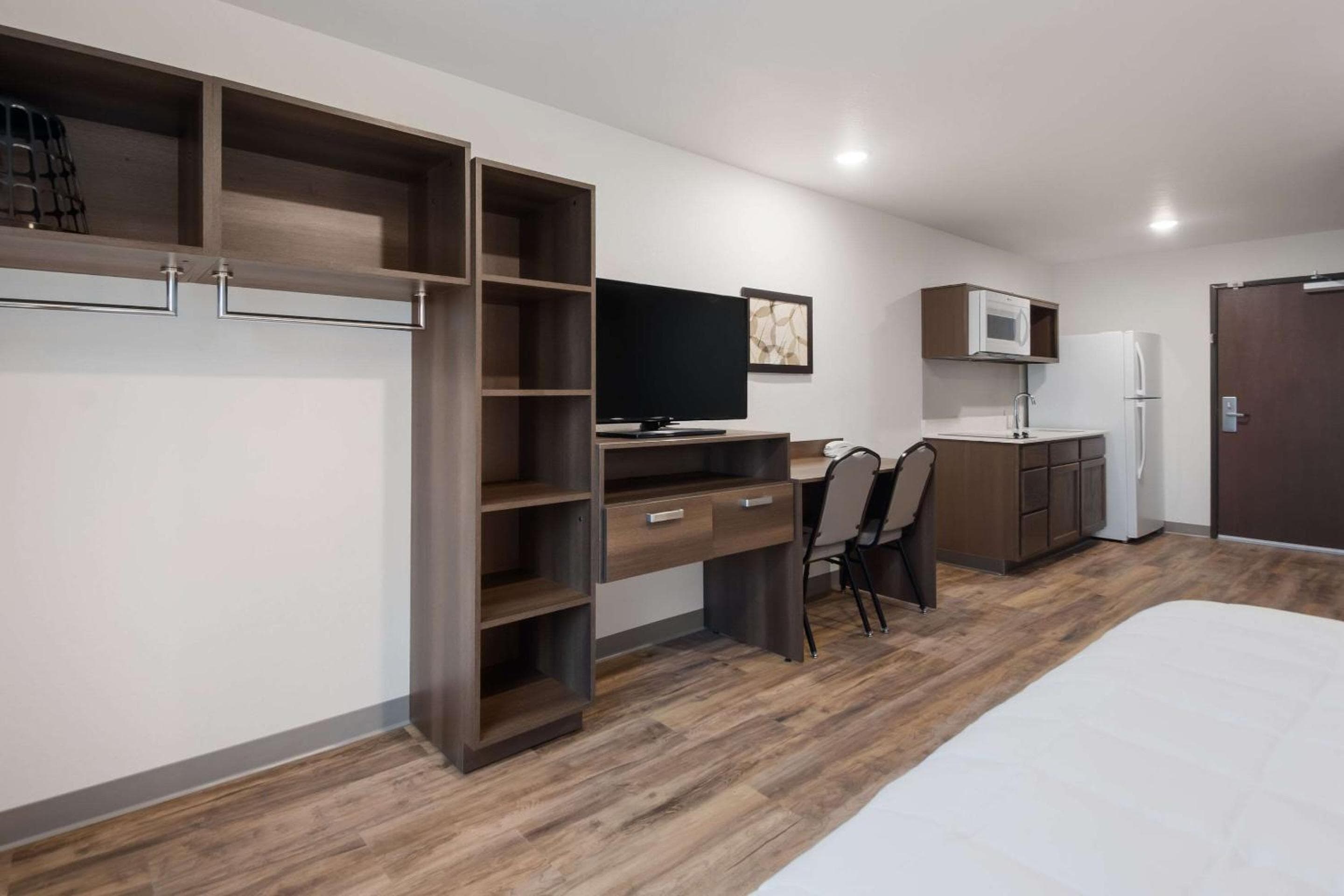 WoodSpring Suites Tampa Airport North Veterans Expressway — 15