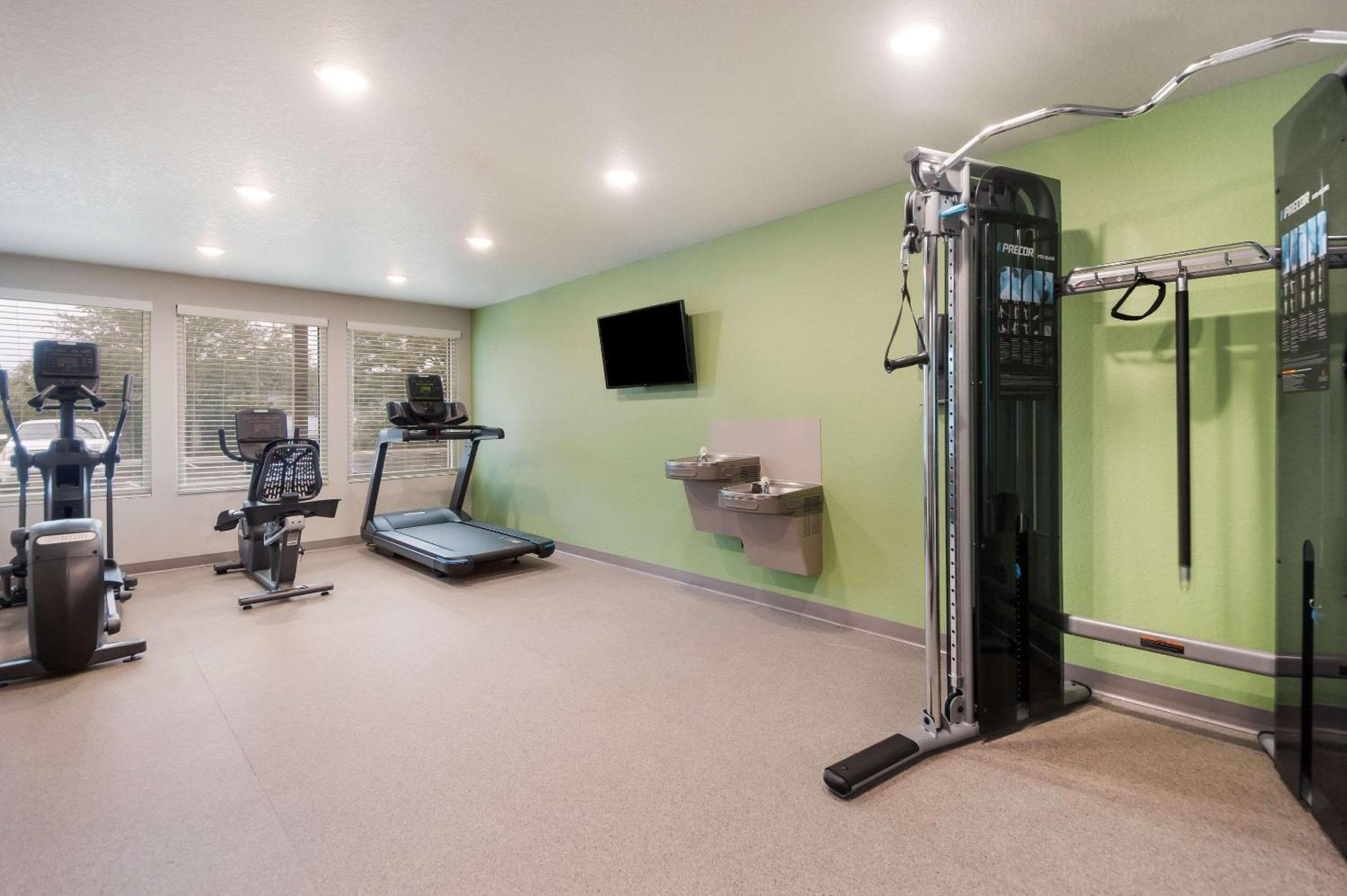 WoodSpring Suites Tampa Airport North Veterans Expressway — 19