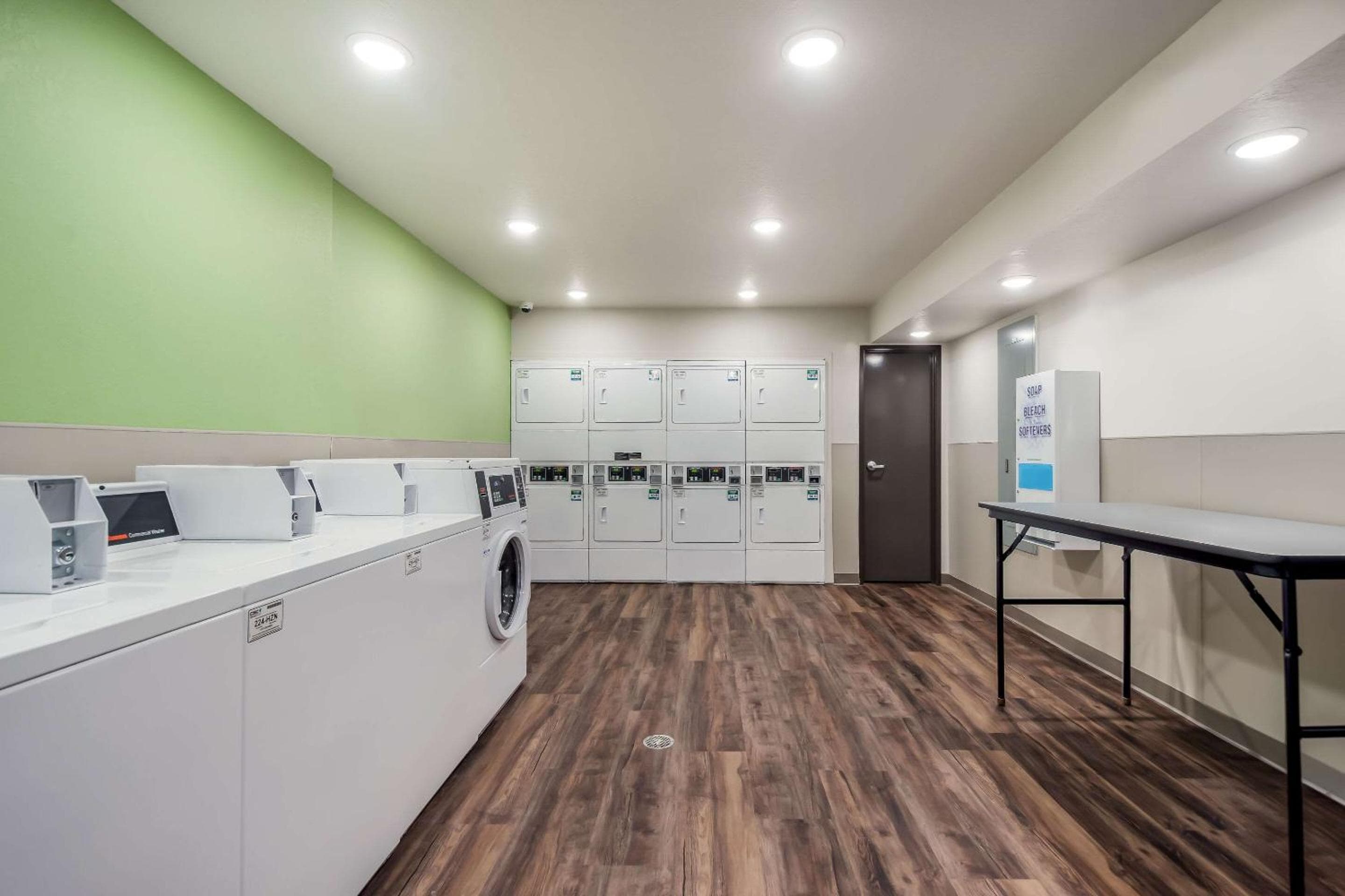 WoodSpring Suites Tampa Airport North Veterans Expressway — 20