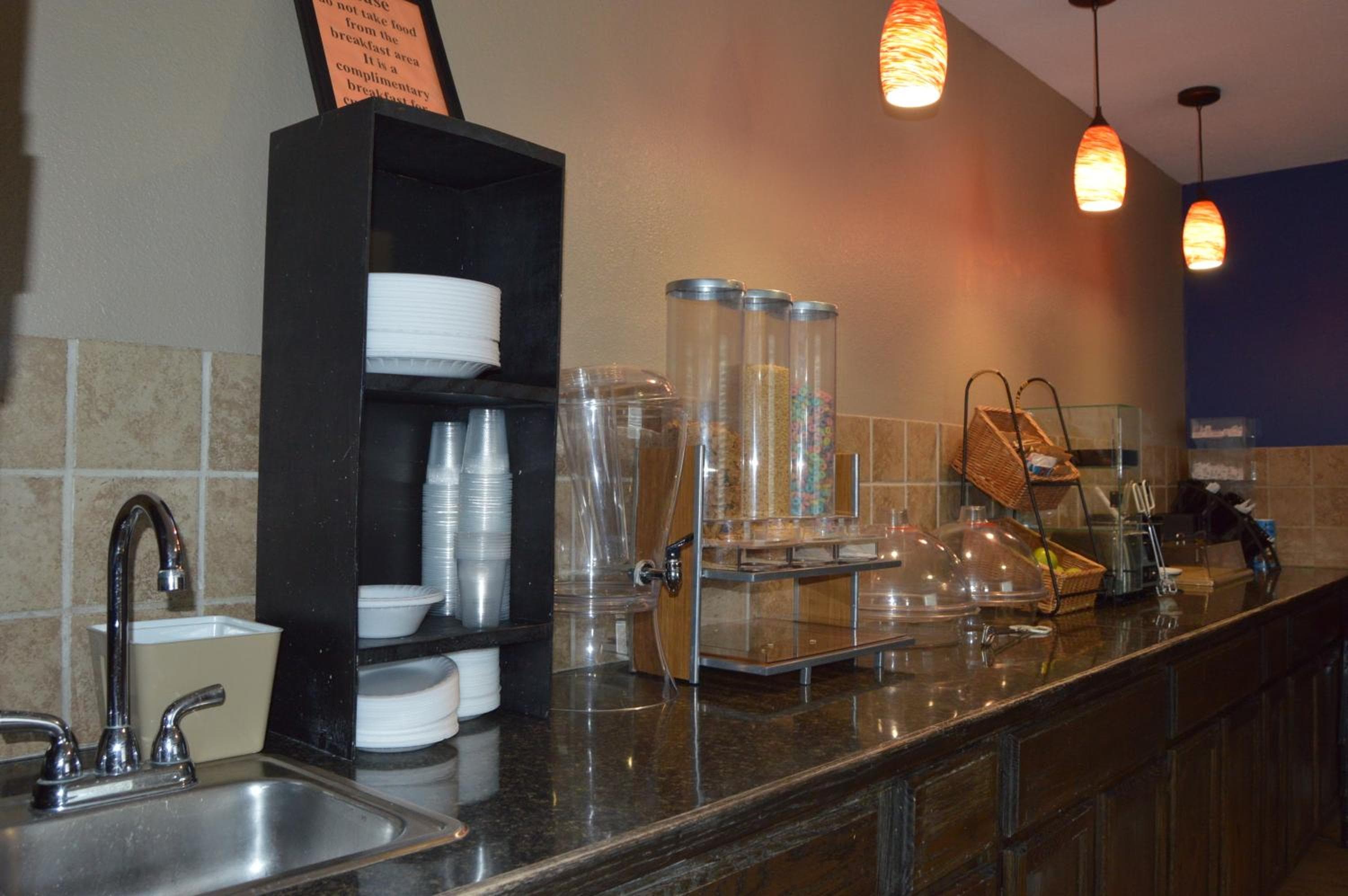 Microtel Inn and Suites By Wyndham Miami OK --> Microtel Inn and Suites By Wyndham Miami OK — 30