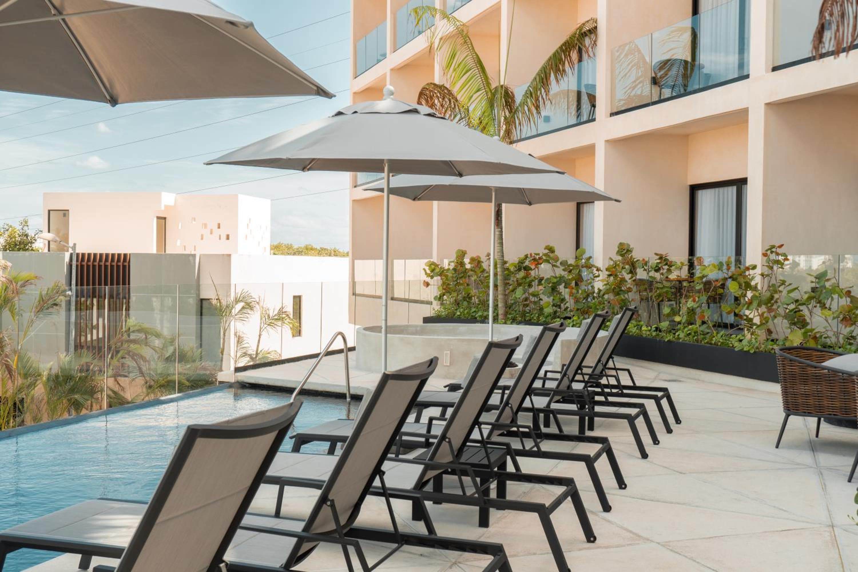 Hive Cancun by G Hotels — 12