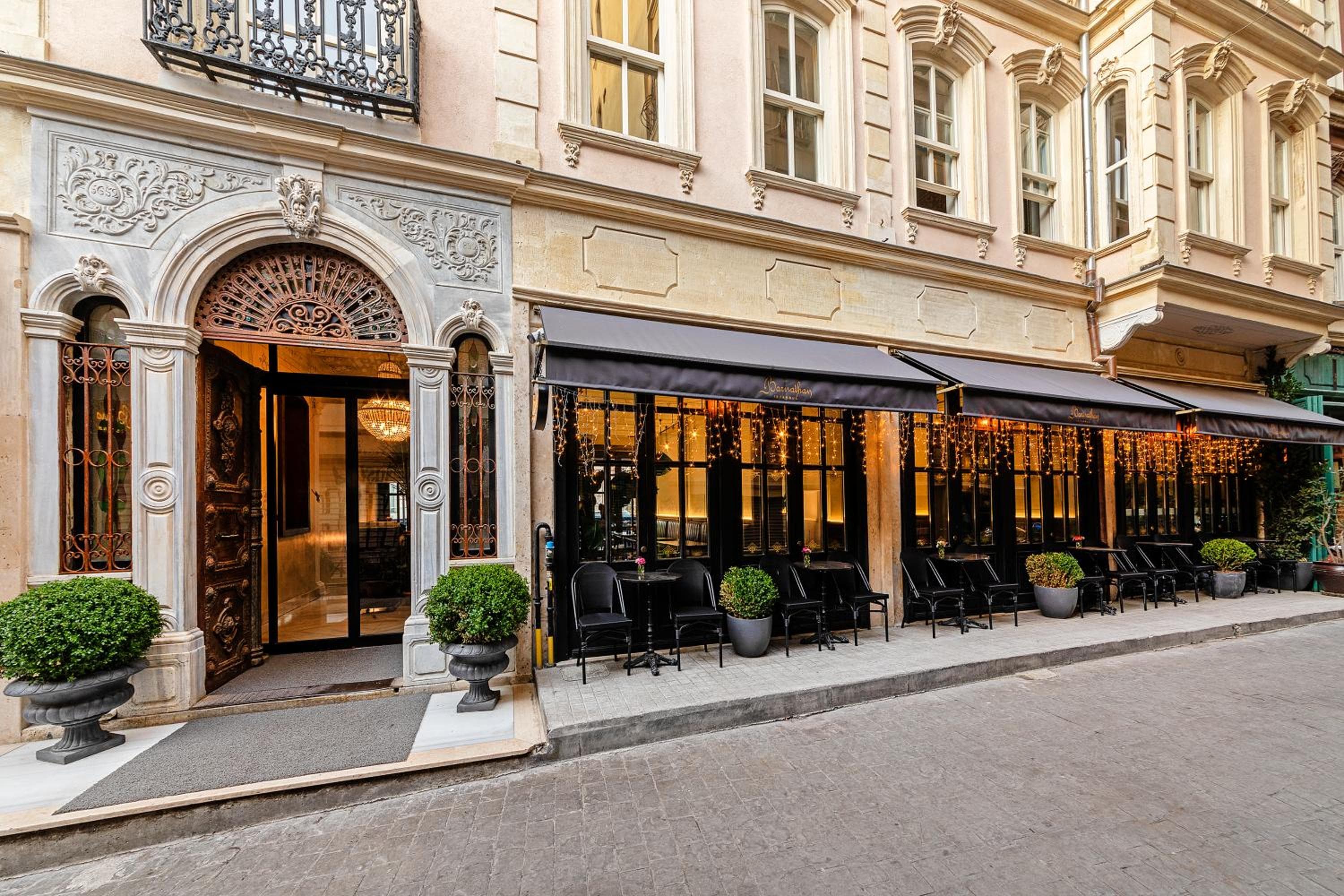 Hotel Meroddi Barnathan — 17
