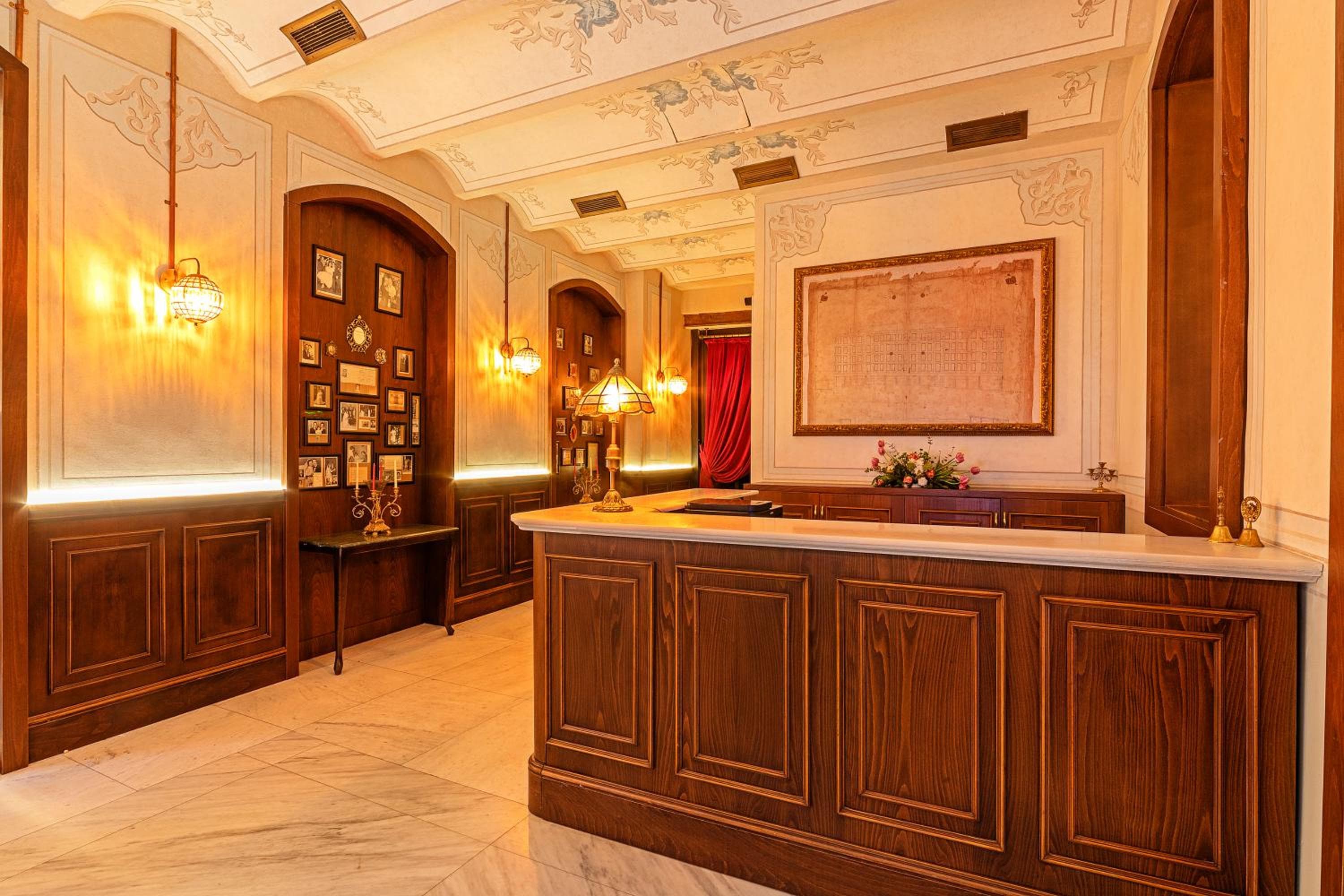 Hotel Meroddi Barnathan — 11