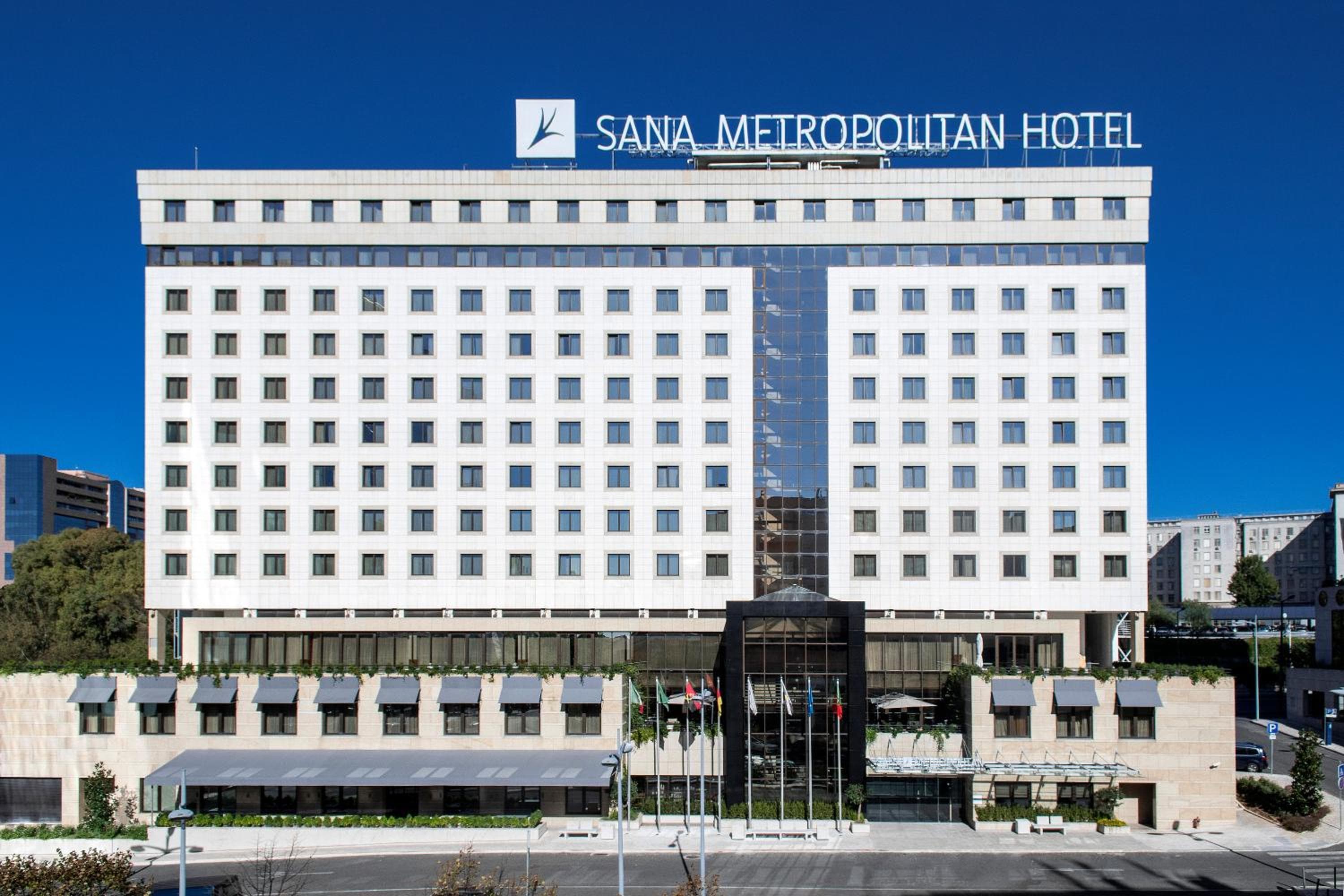 SANA Metropolitan Hotel — 4
