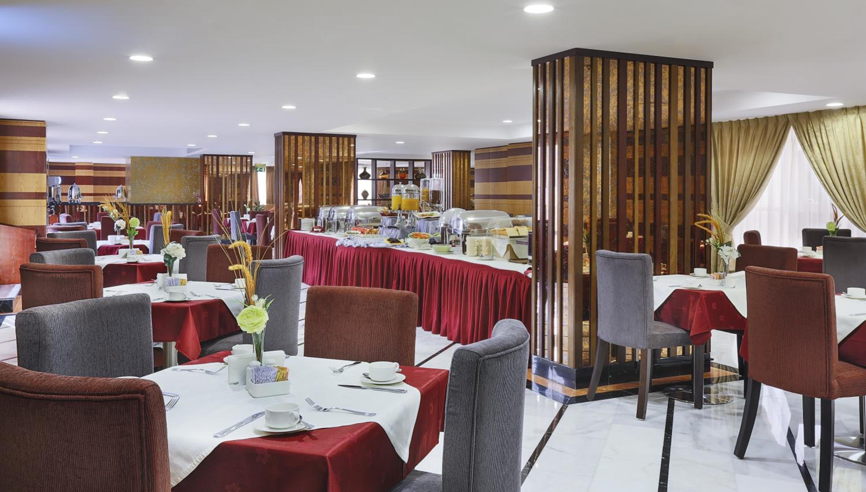 Gateway Hotel — 4