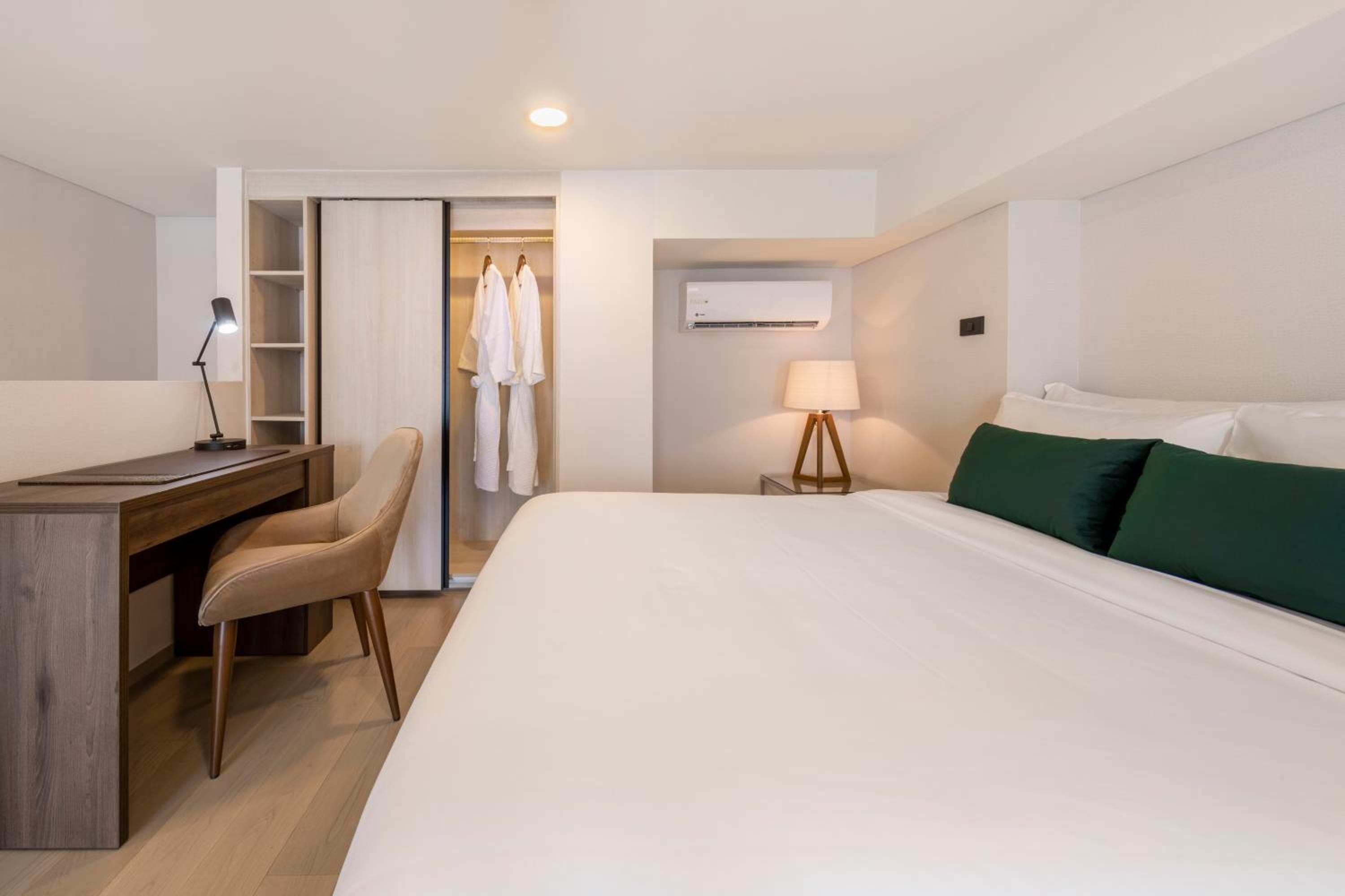 Wyndham Garden Bangkok Sukhumvit 42 — 25