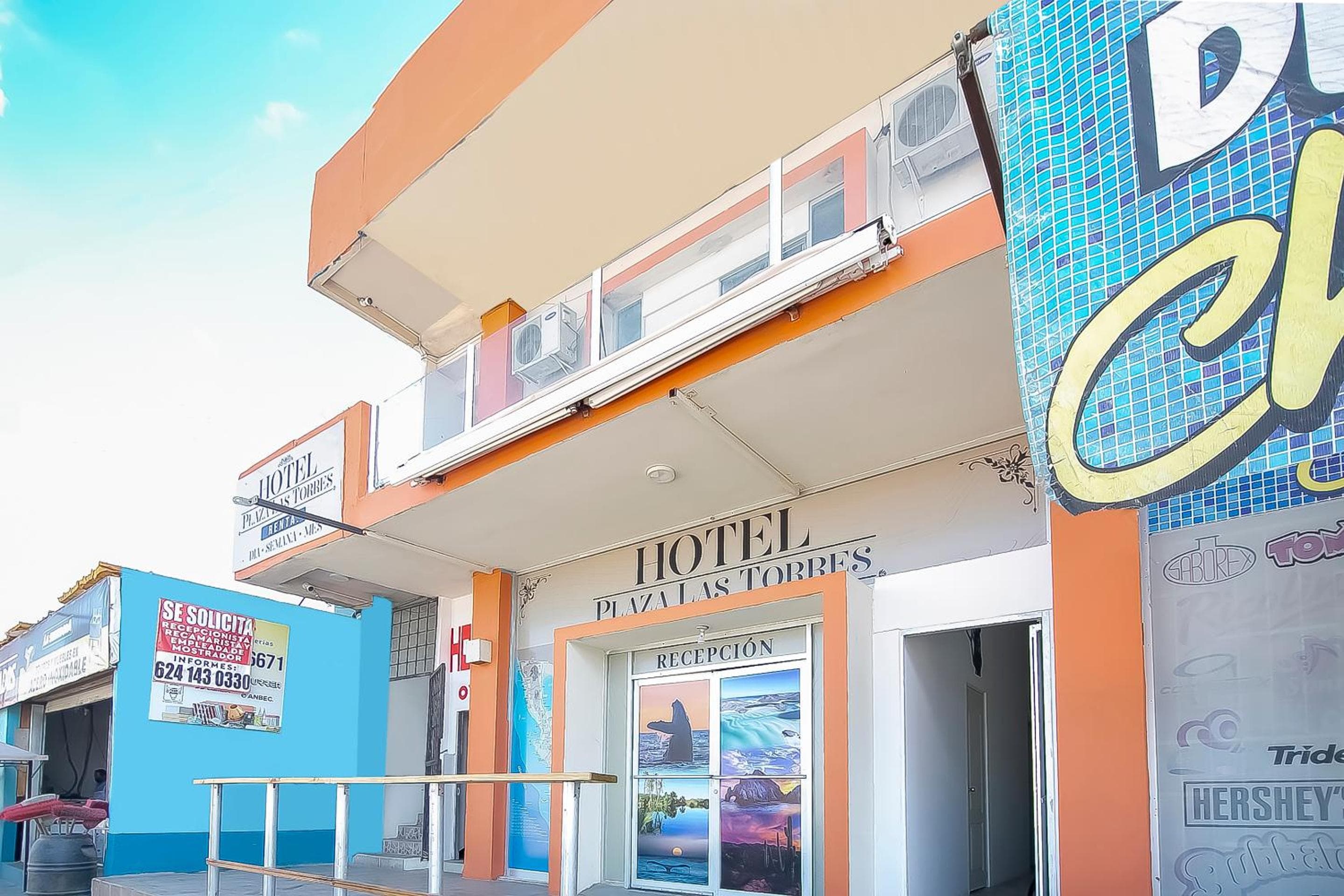 OYO Hotel Plaza Las Torres, Cabo San Lucas — 3