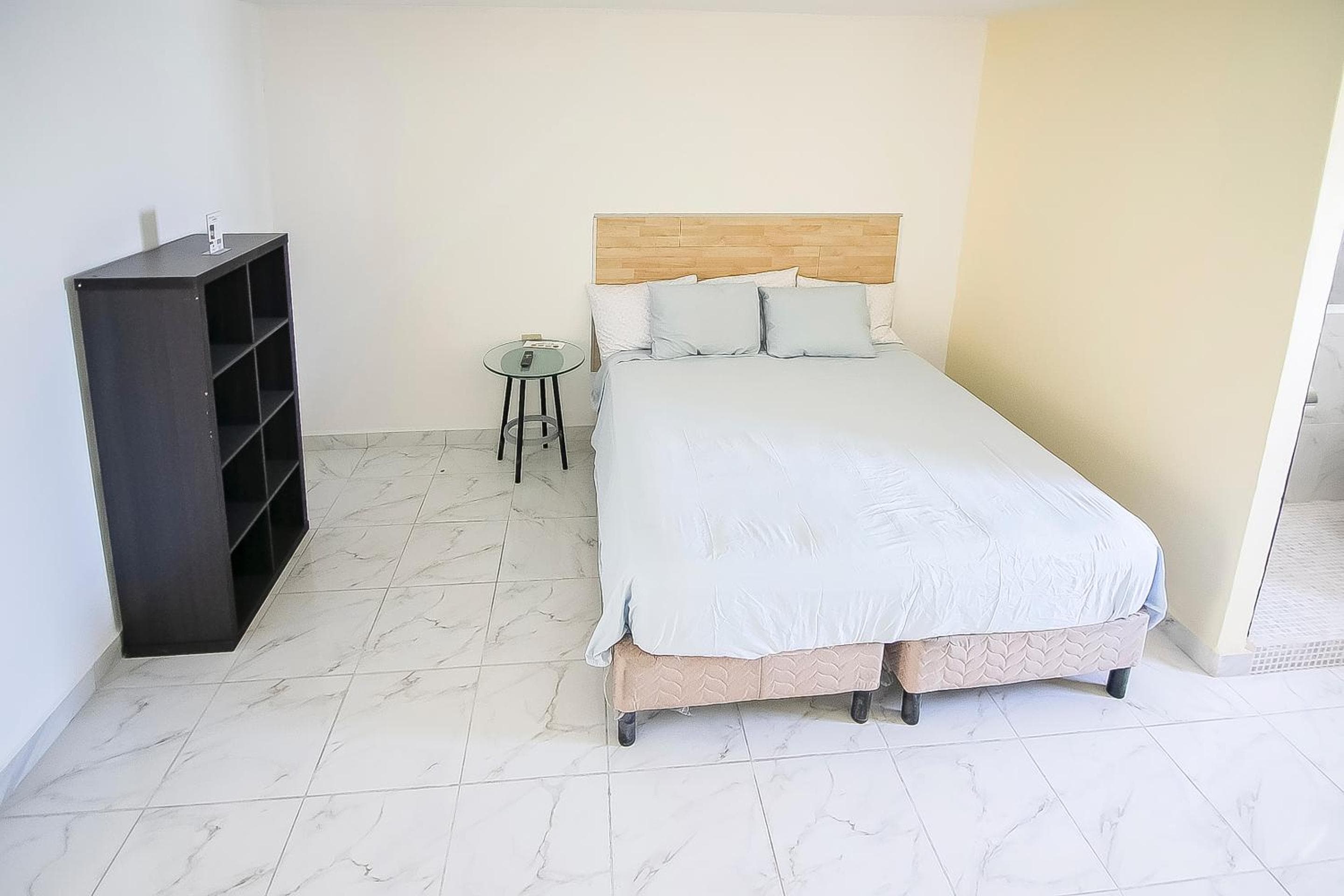 OYO Hotel Plaza Las Torres, Cabo San Lucas — 10