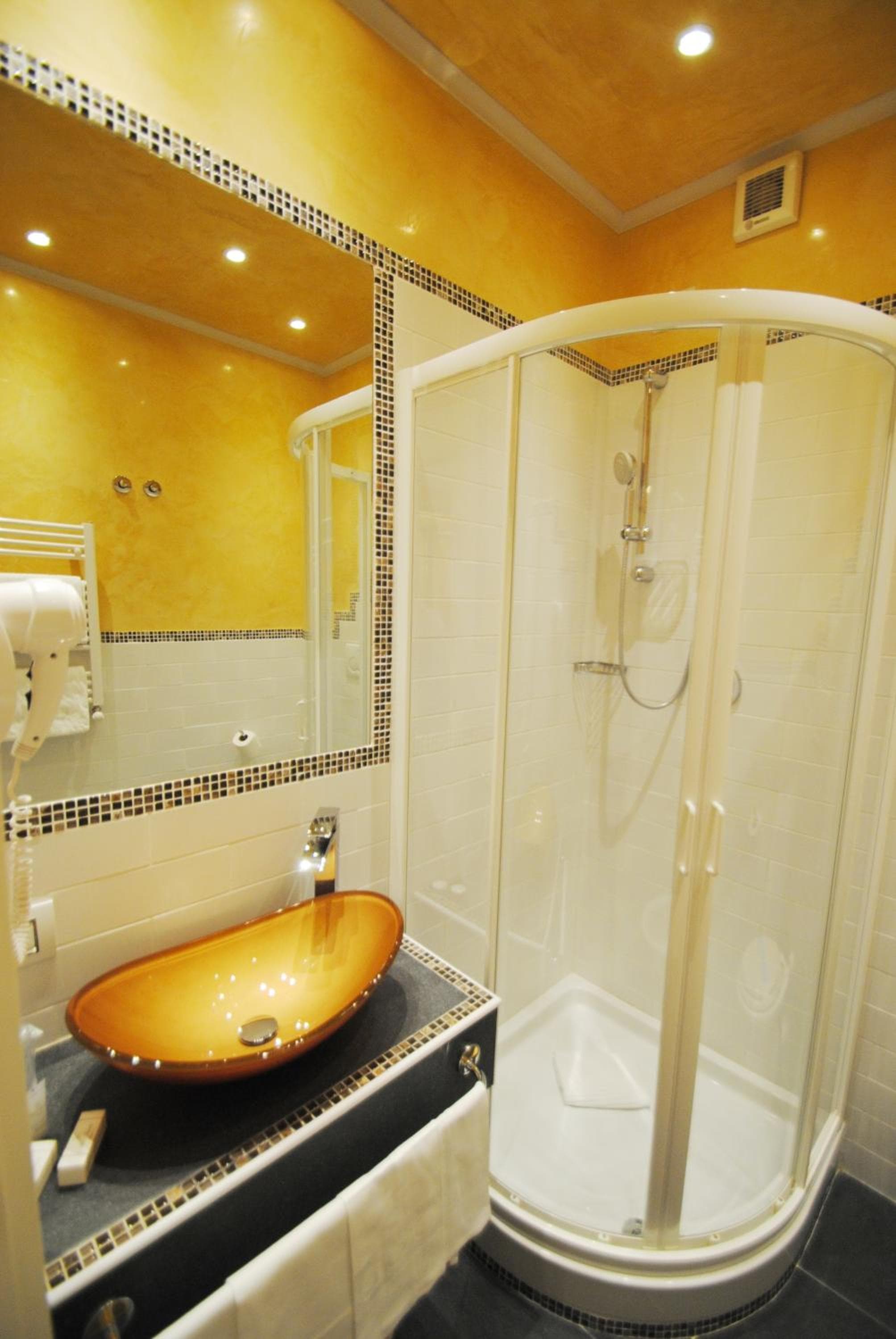 Hotel Verona Roma — 30