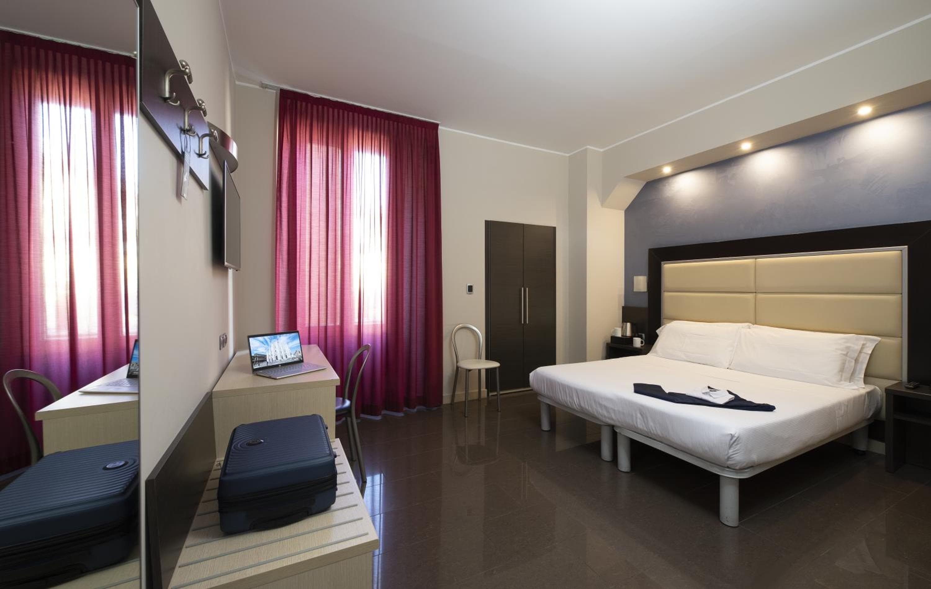 Hotel Five — 25