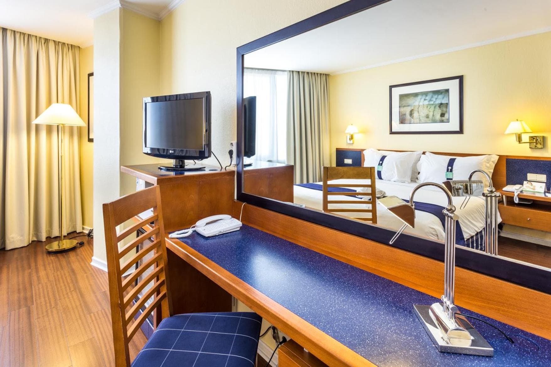 Holiday Inn Lisbon by IHG — 30