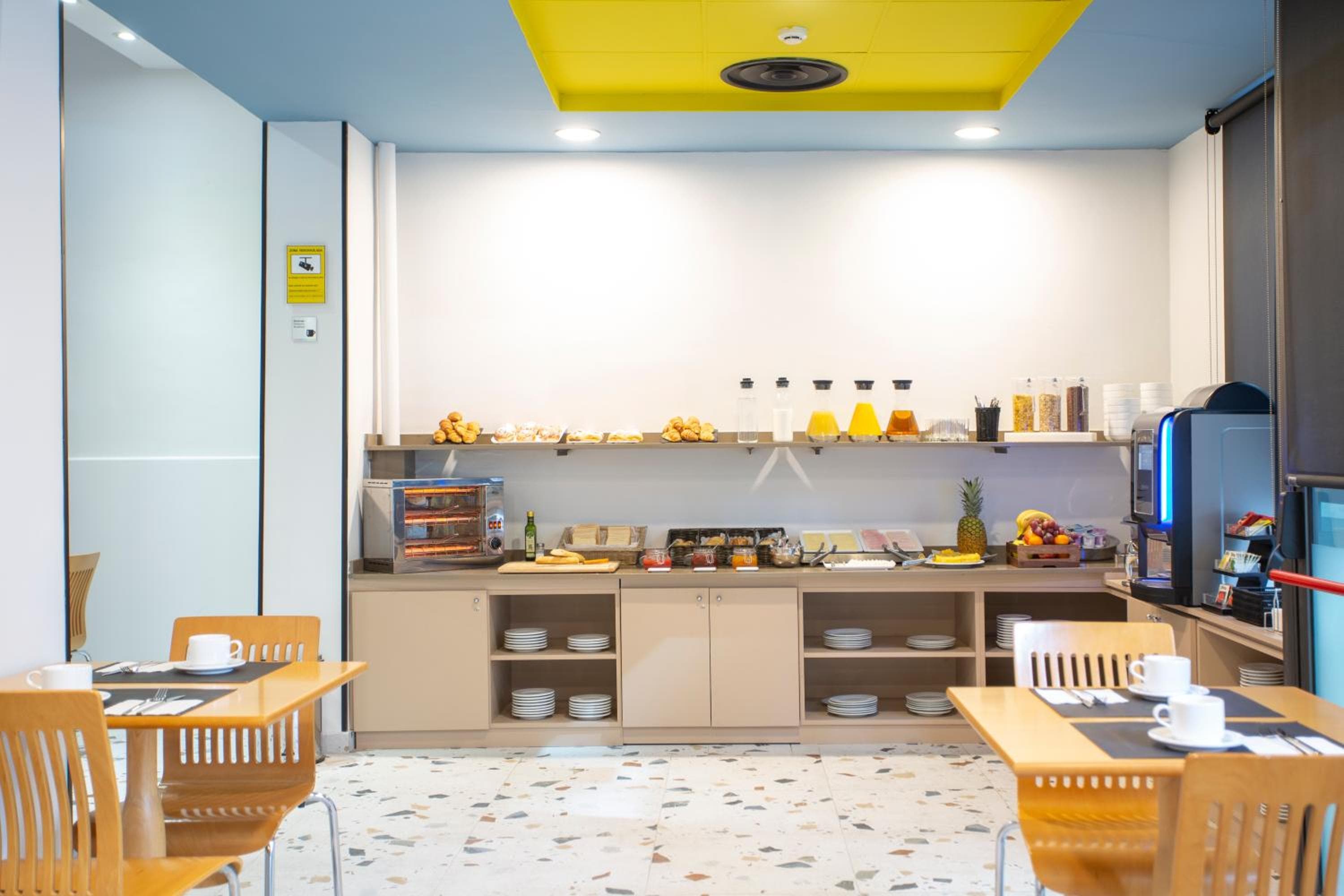 Colores Casuales Barcelona — 9