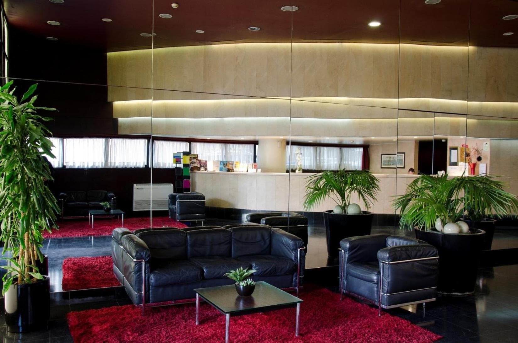Apartotel VIP Ejecutivo Edén — 8