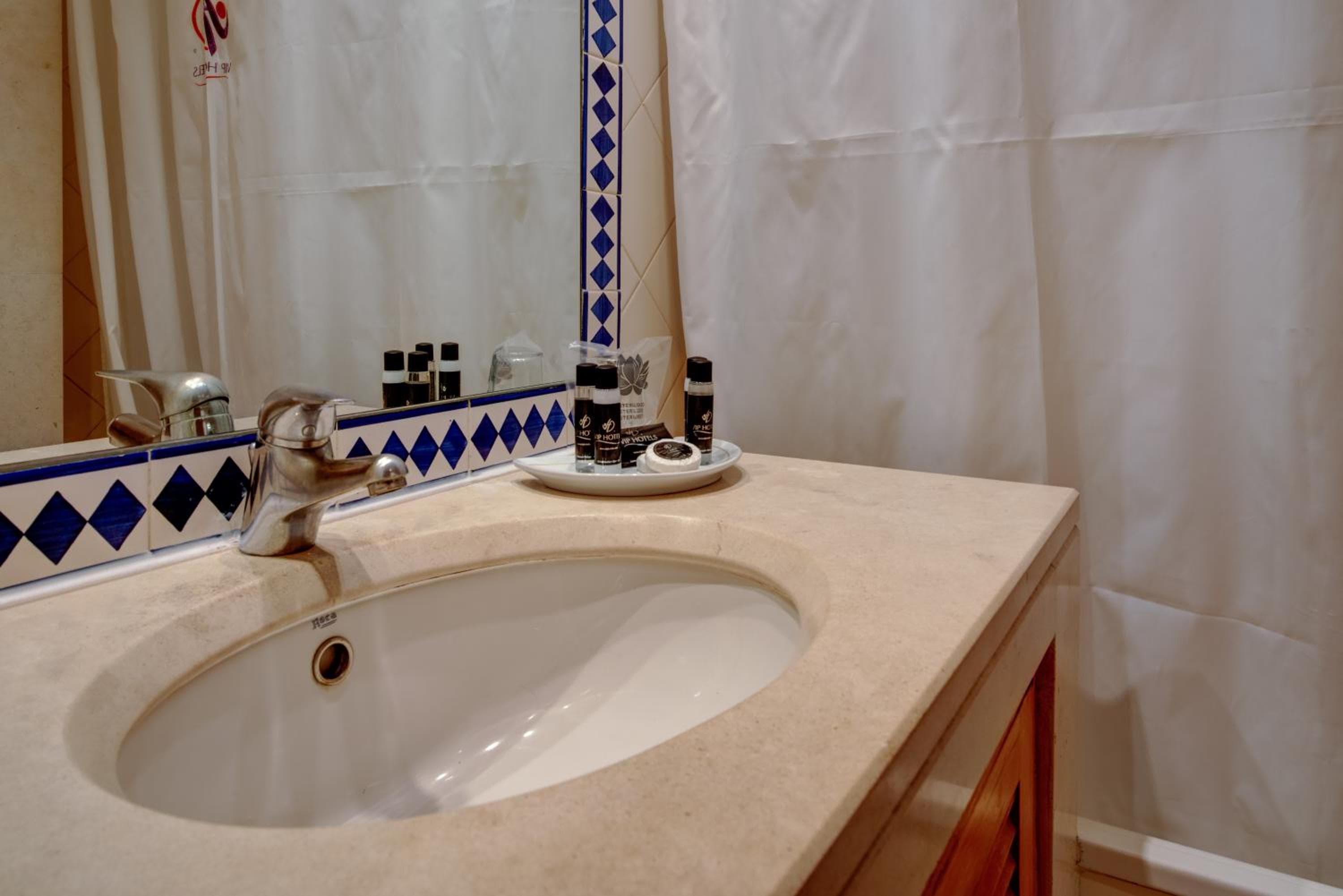 Apartotel VIP Ejecutivo Edén — 21