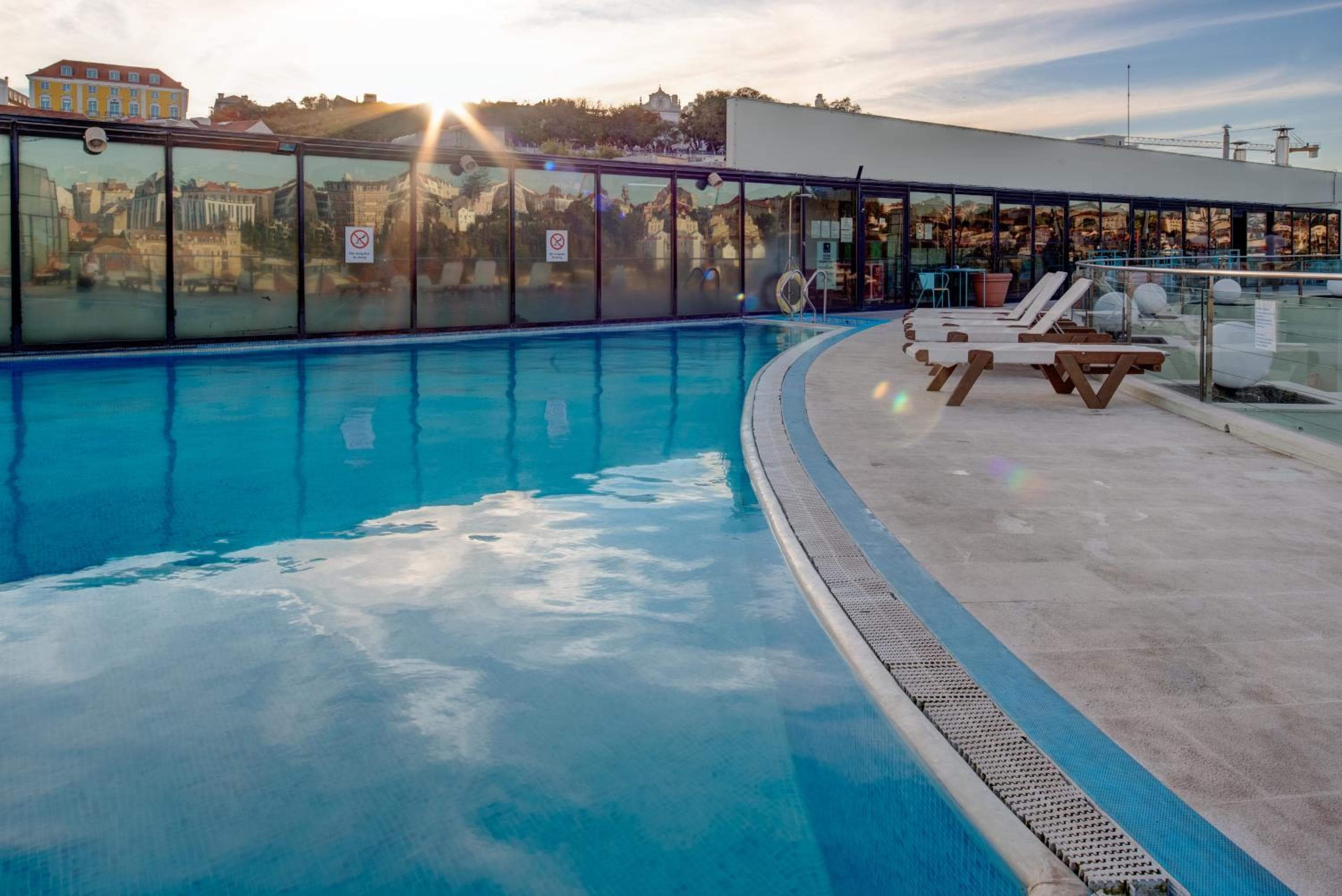 VIP Executive Eden Aparthotel — 13