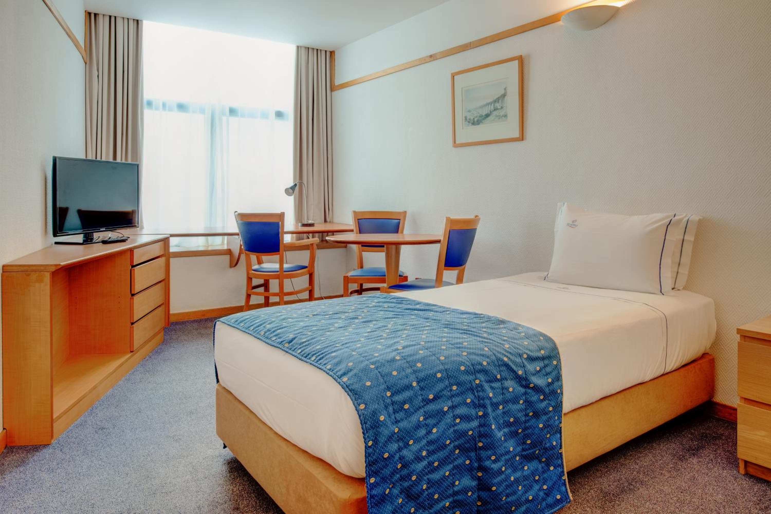 VIP Executive Eden Aparthotel — 25