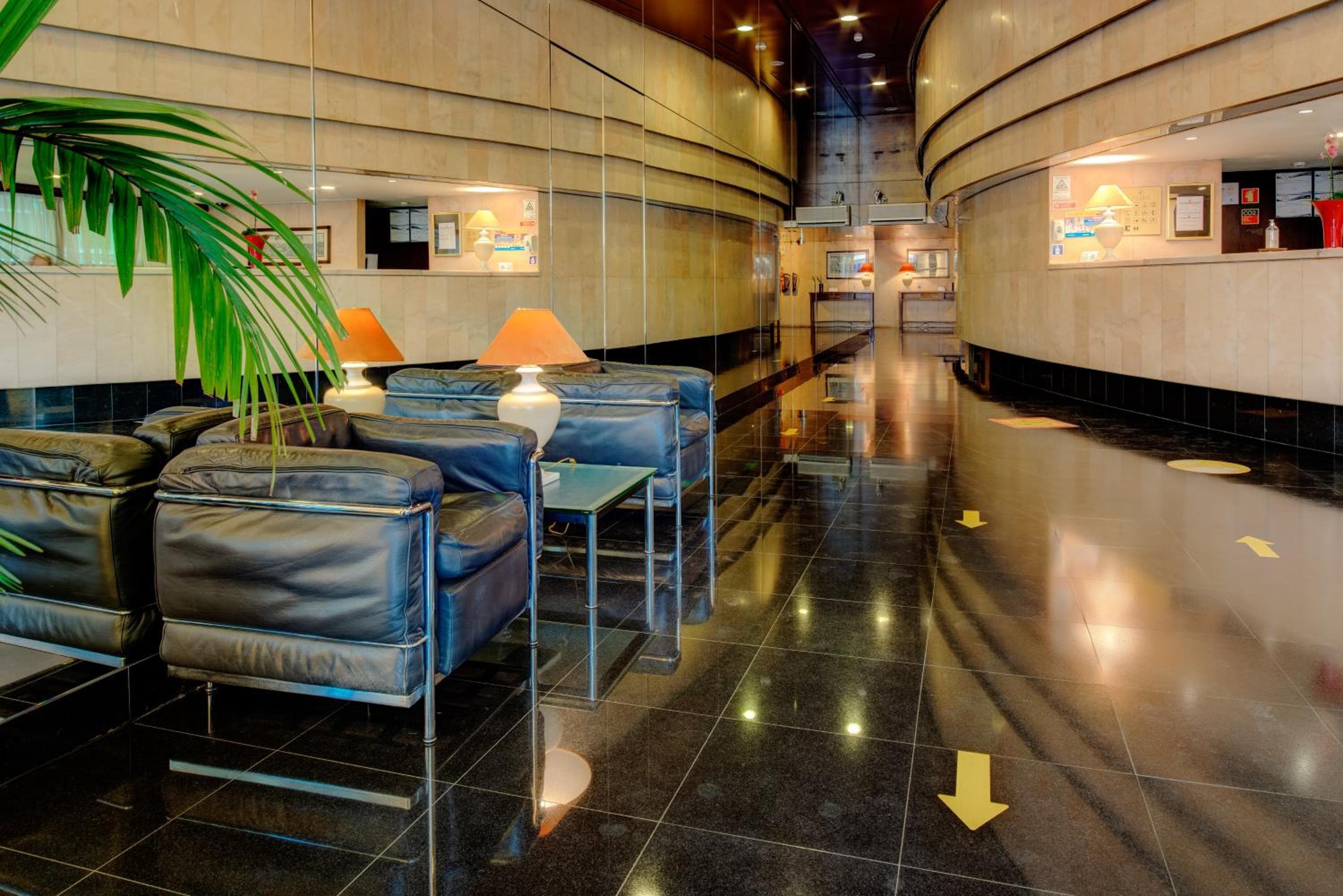 Apartotel VIP Ejecutivo Edén — 9