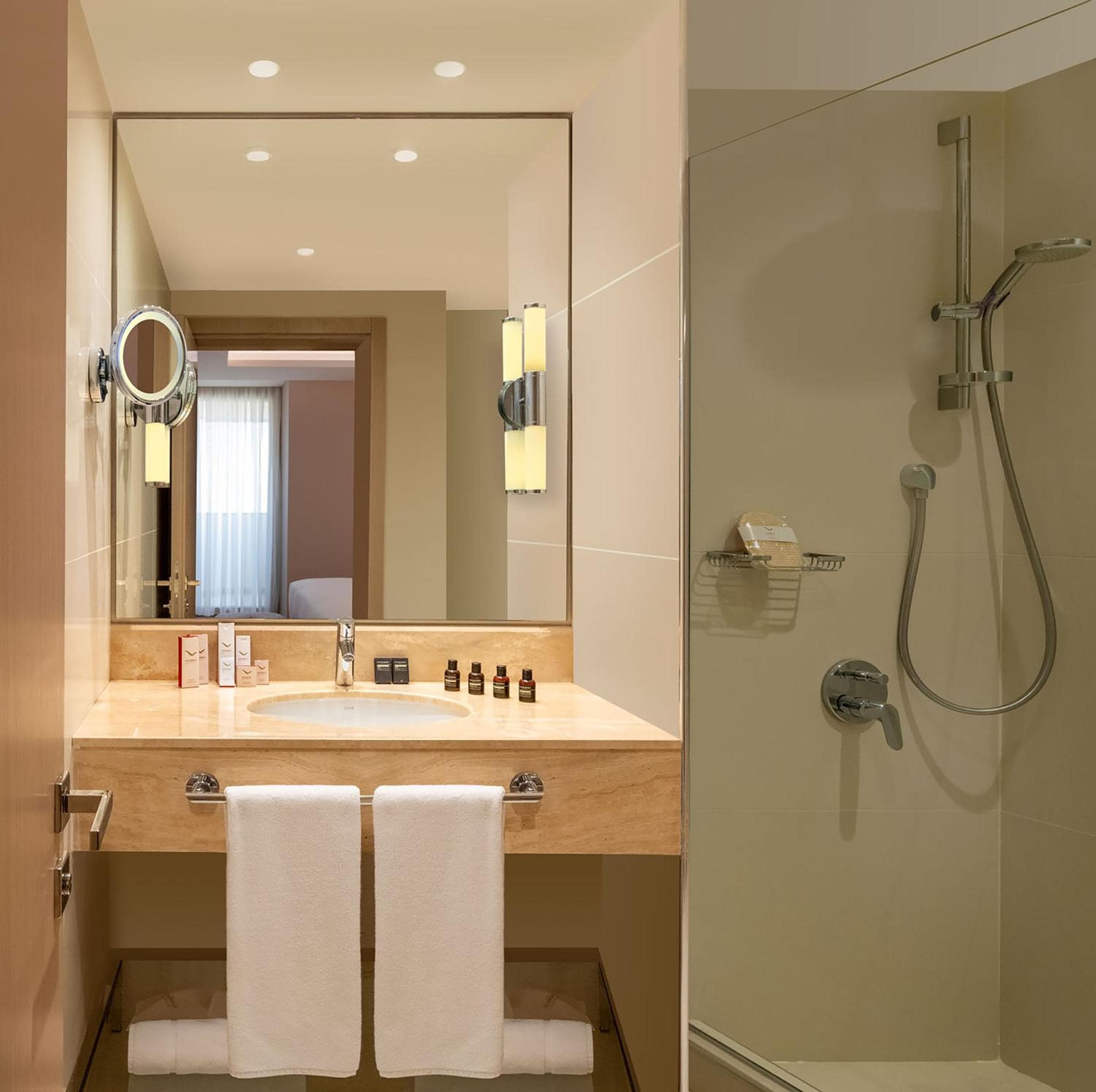 Mövenpick Hotel Istanbul Bosphorus — 27