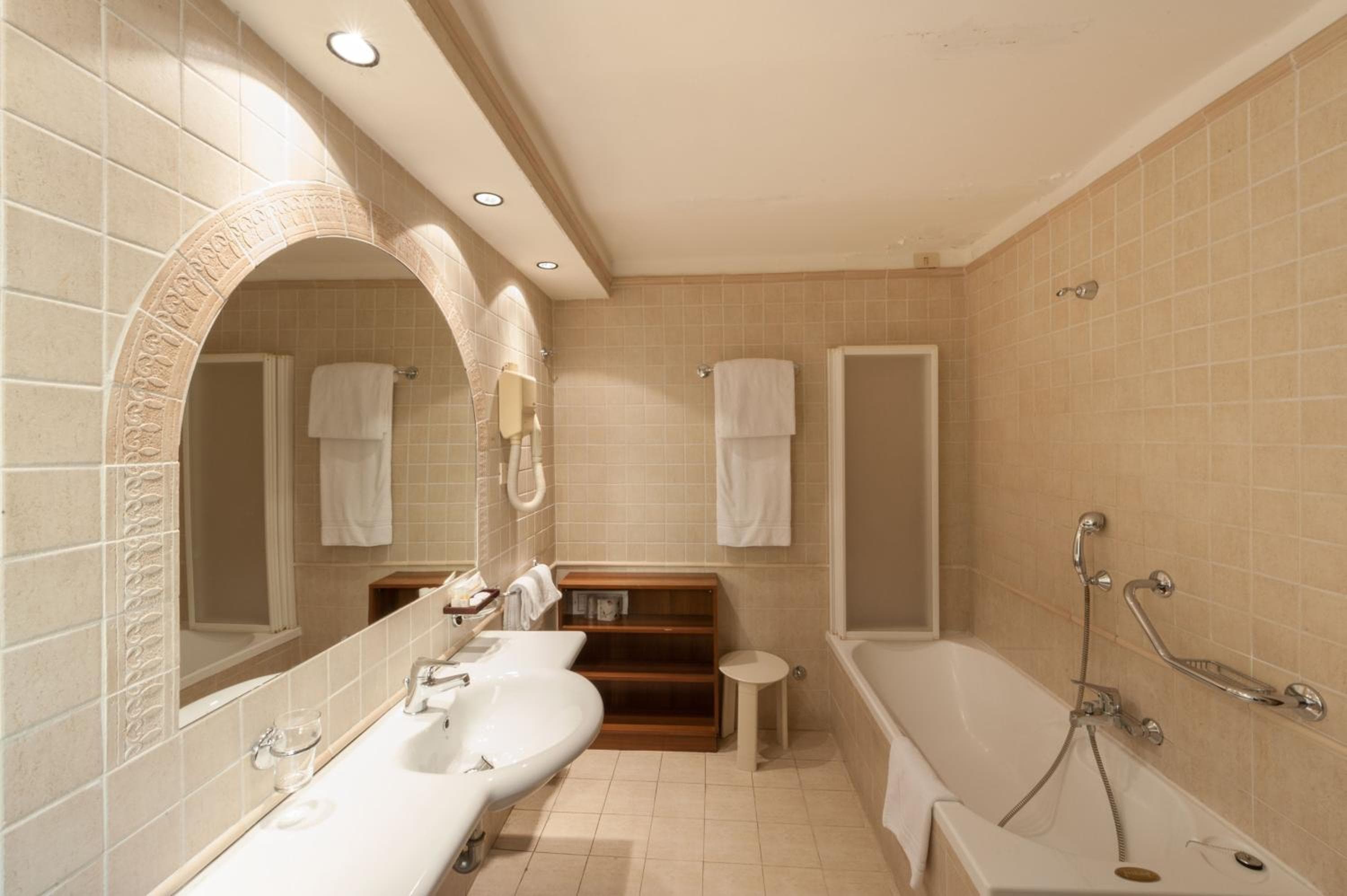 Hotel Medici — 30