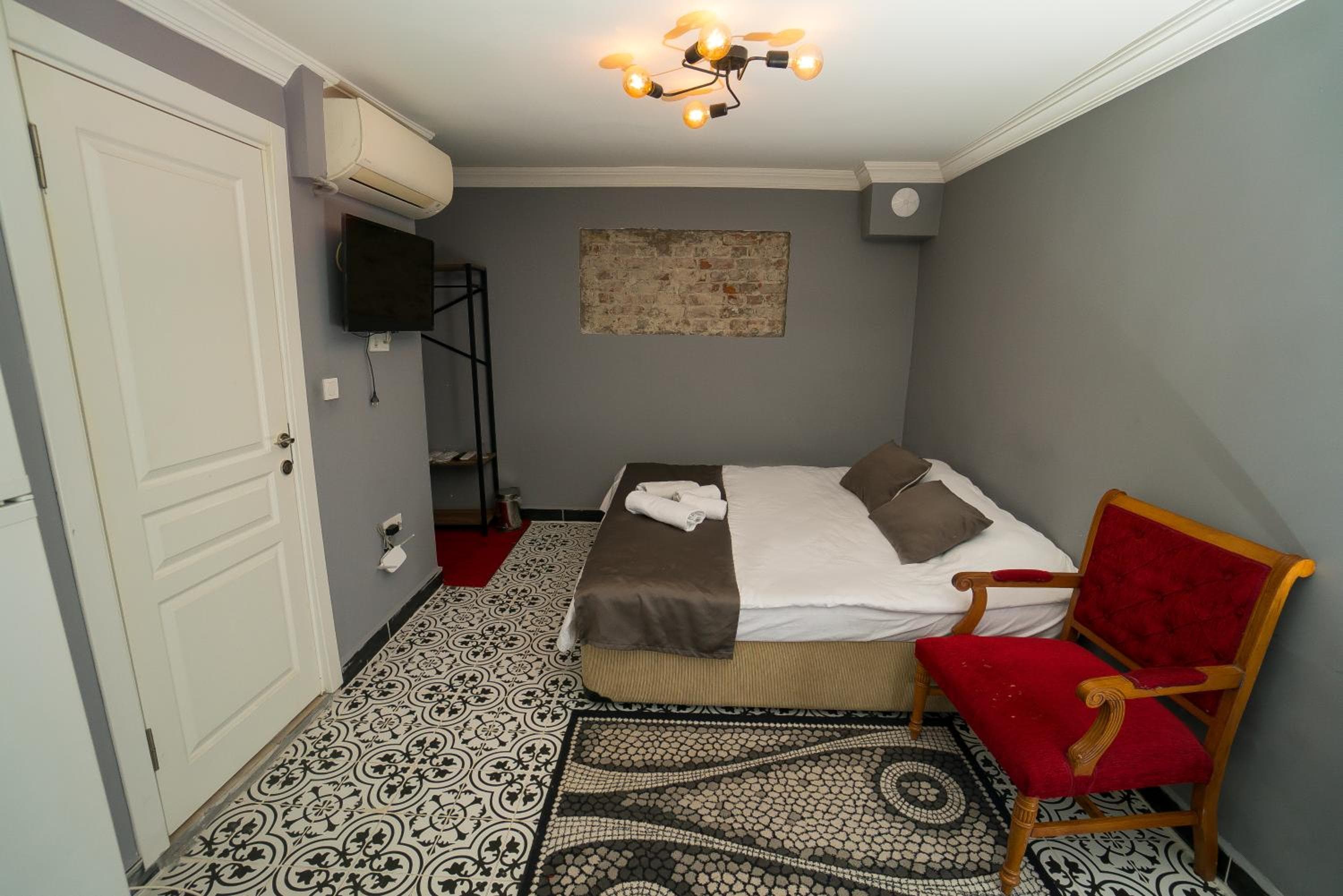 HHK Hotel — 19