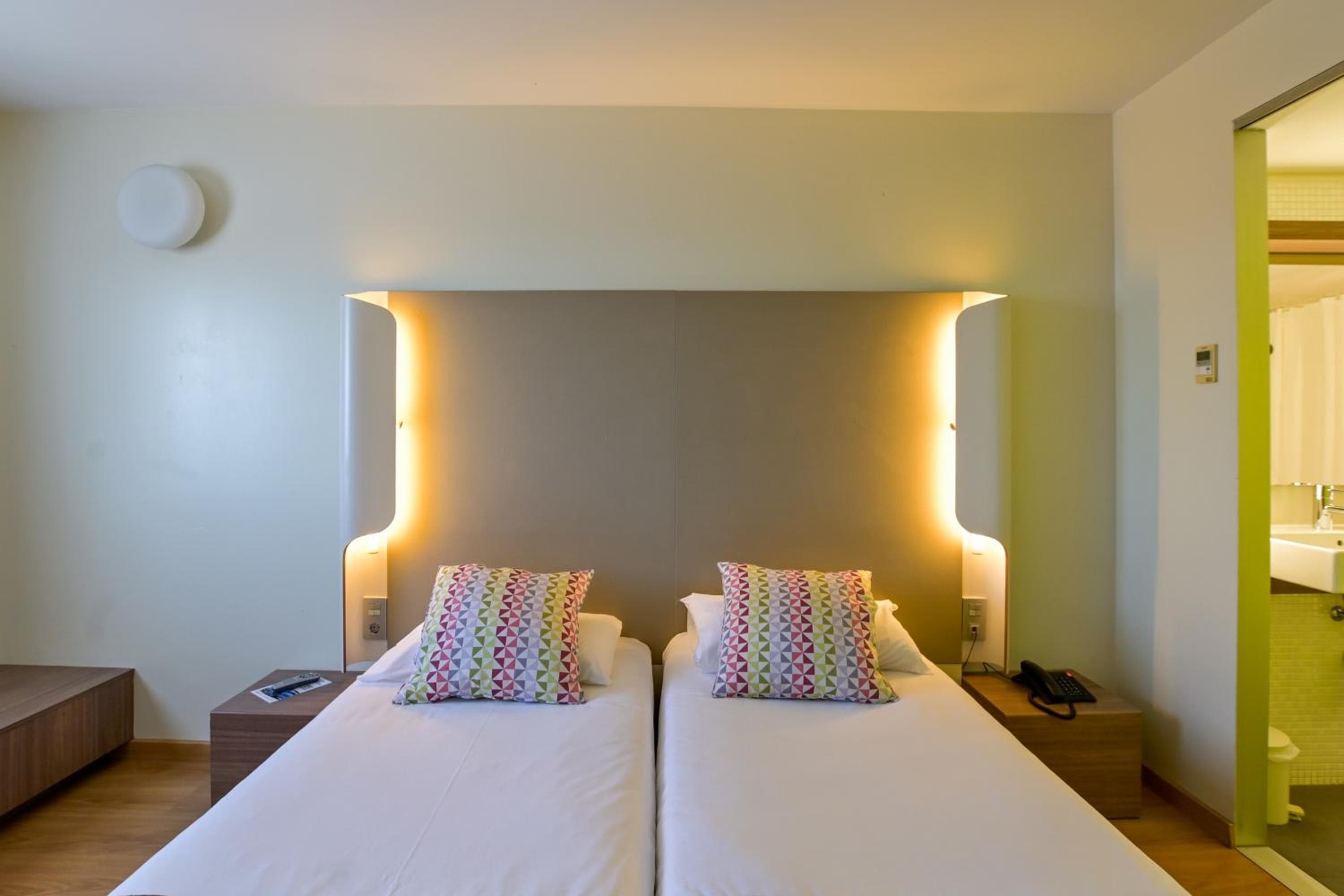 Travelodge Málaga Flughafen — 11