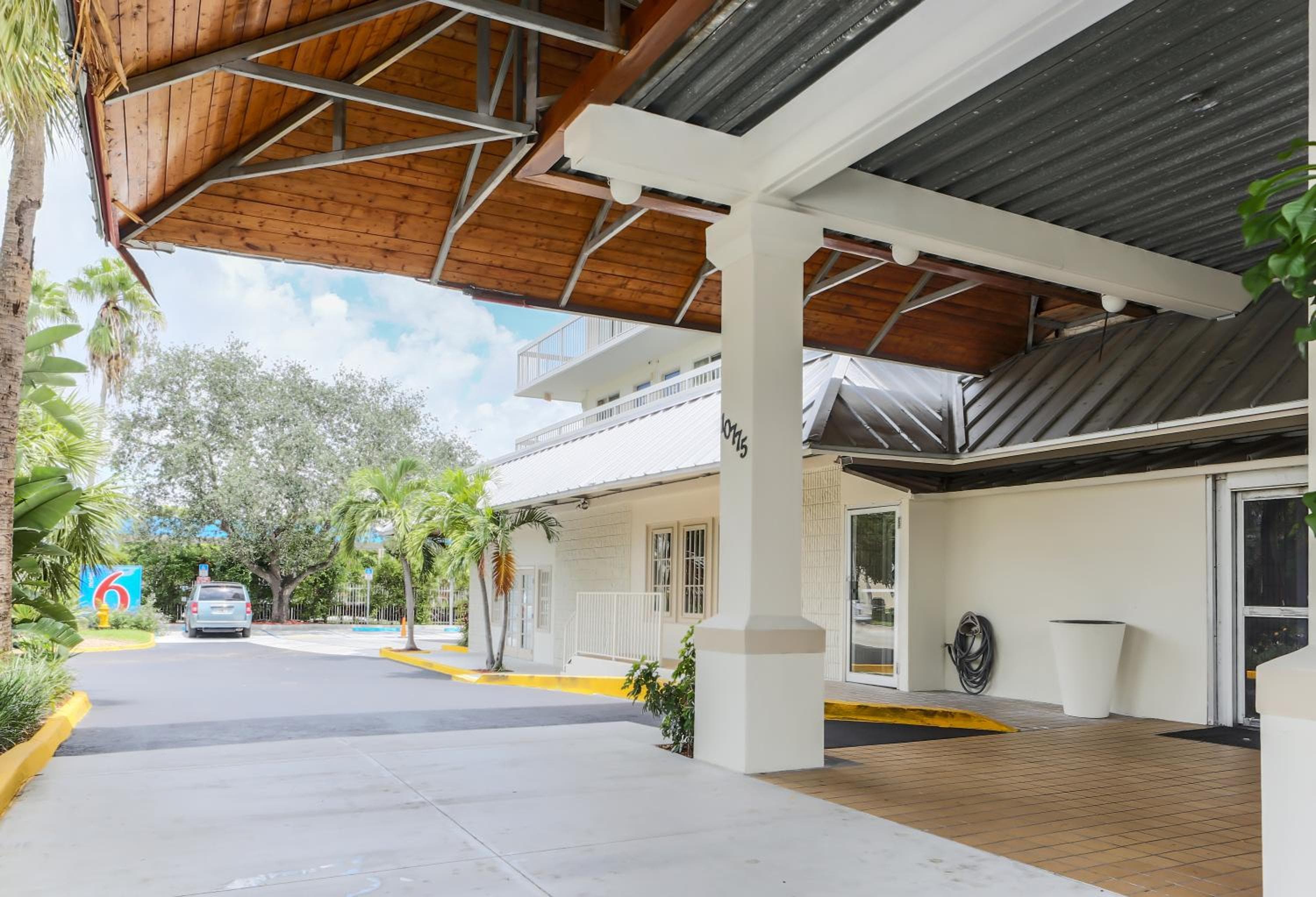 Motel 6-Cutler Bay, FL — 3