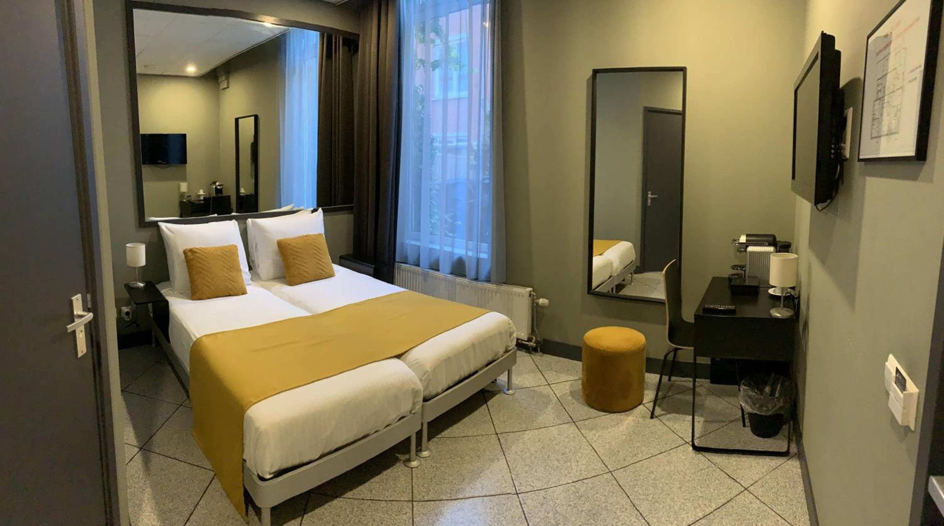 Hotel De Looier — 18