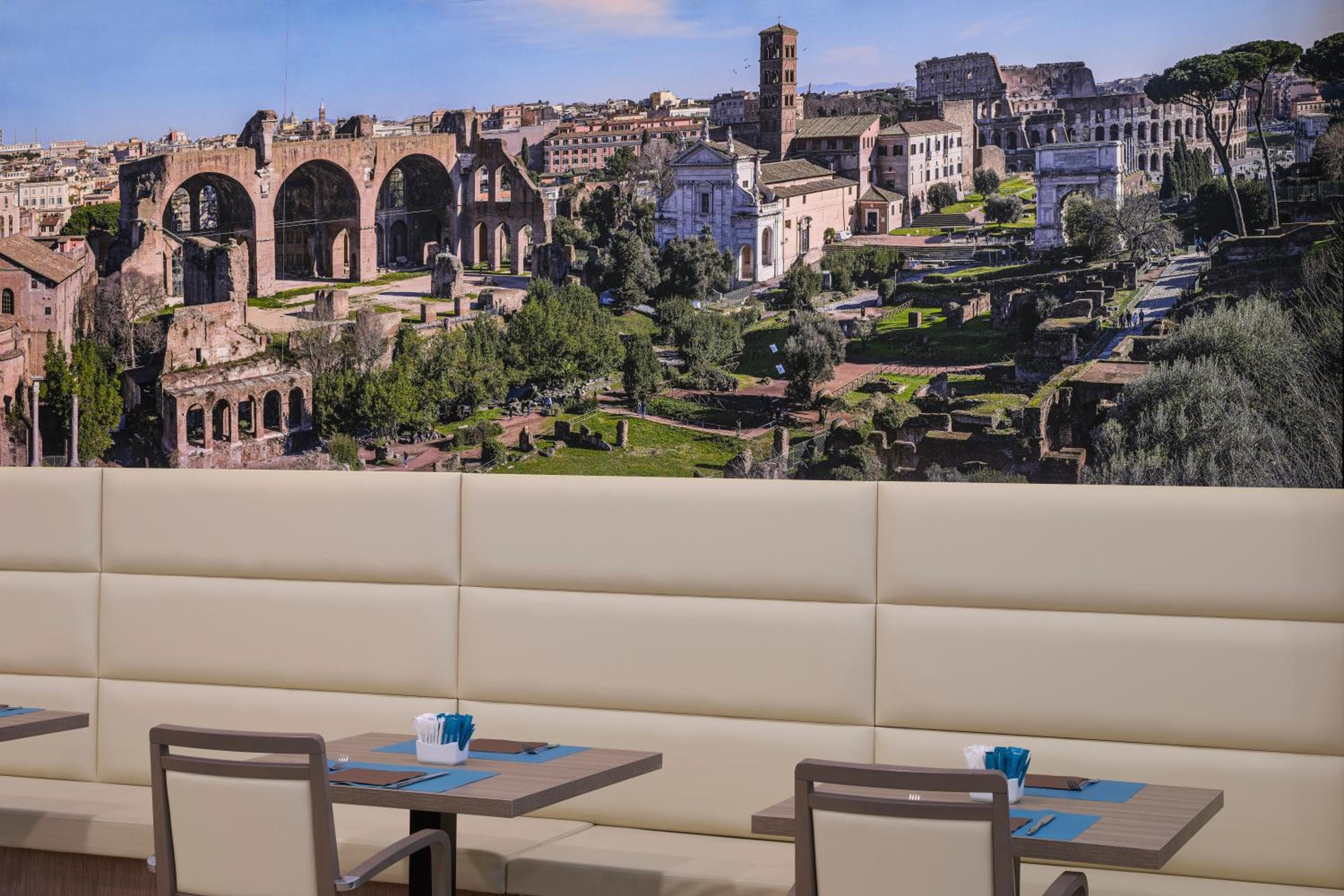 Occidental Aurelia — 5