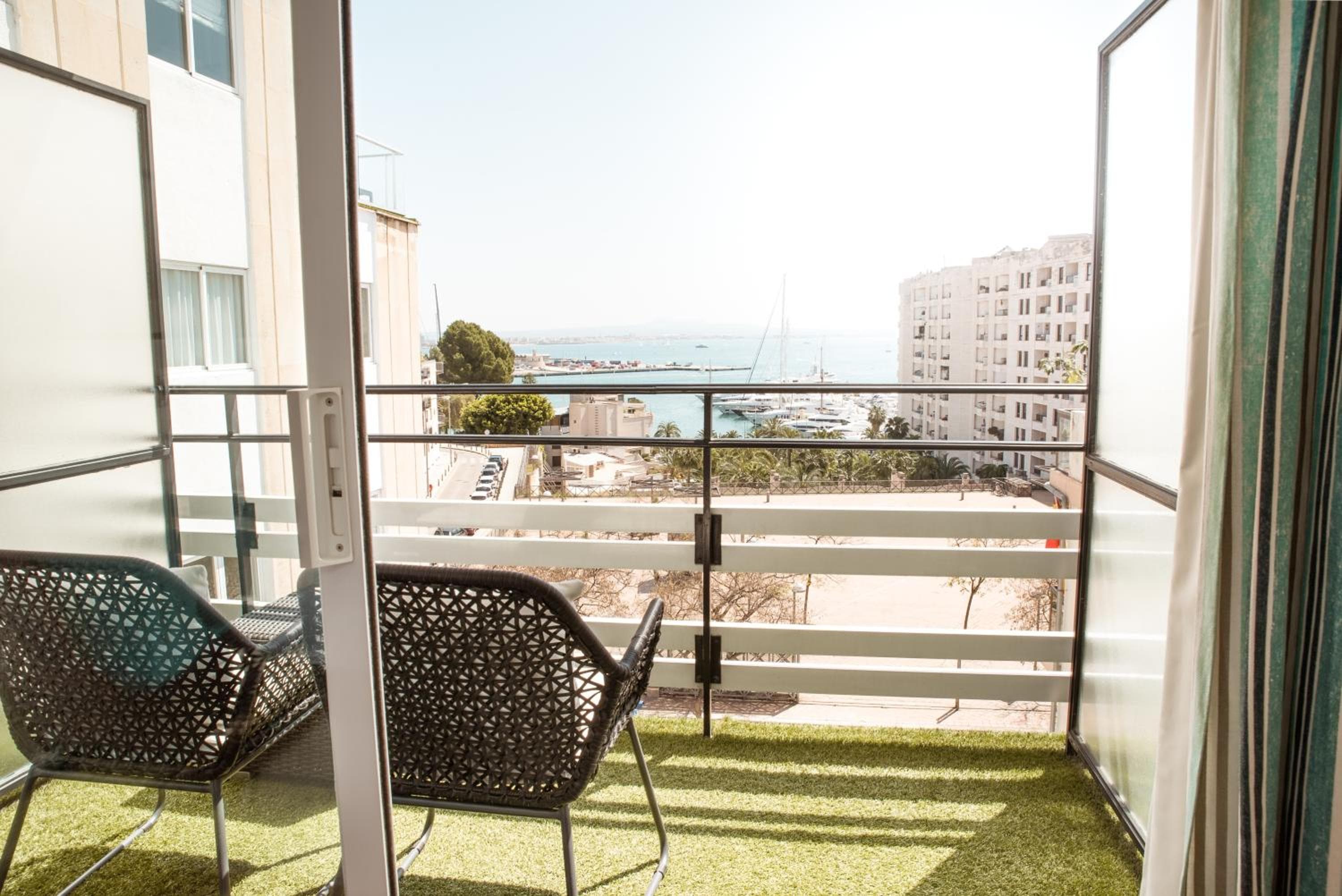 Hotel Feliz — 16
