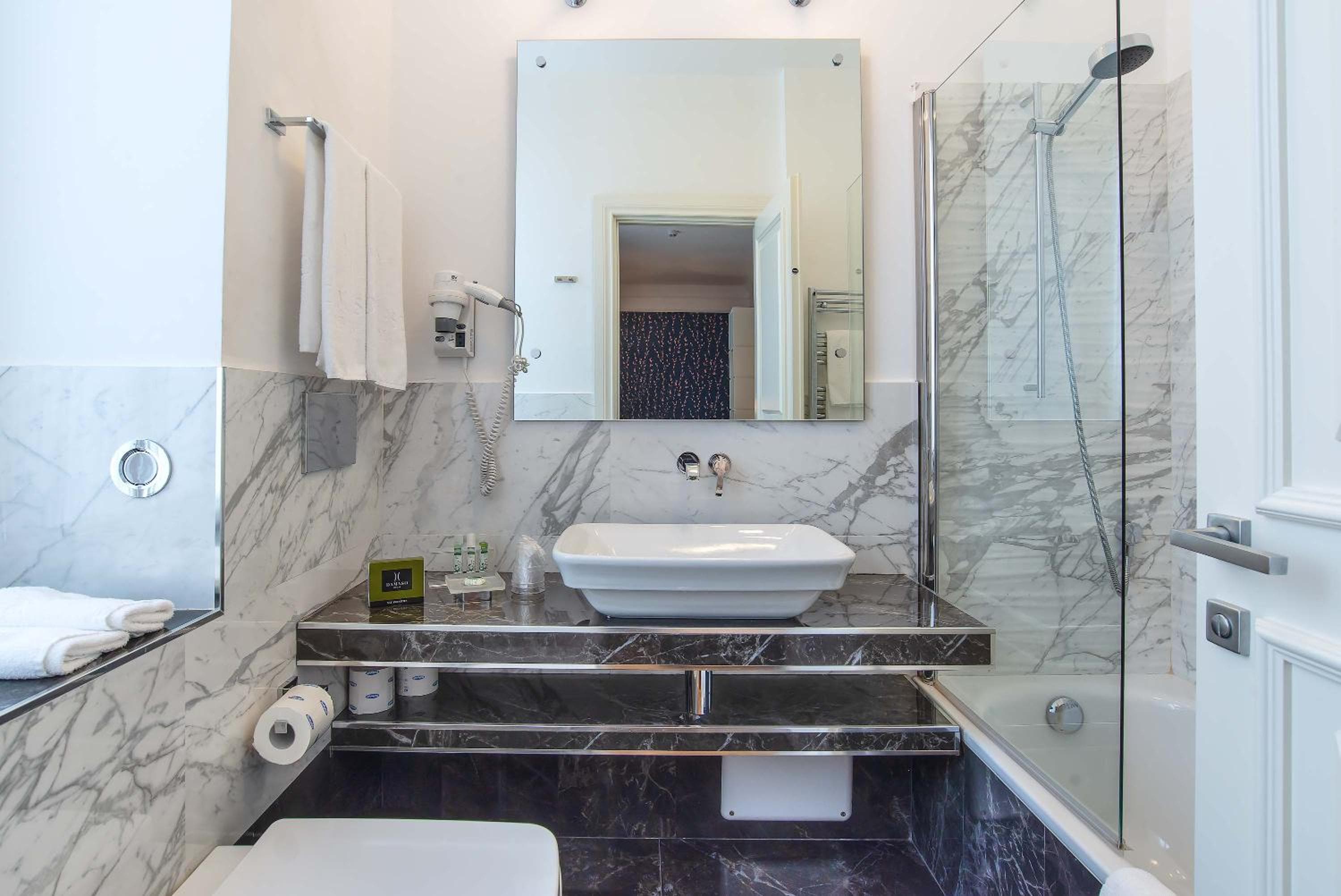Hotel Damaso — 12