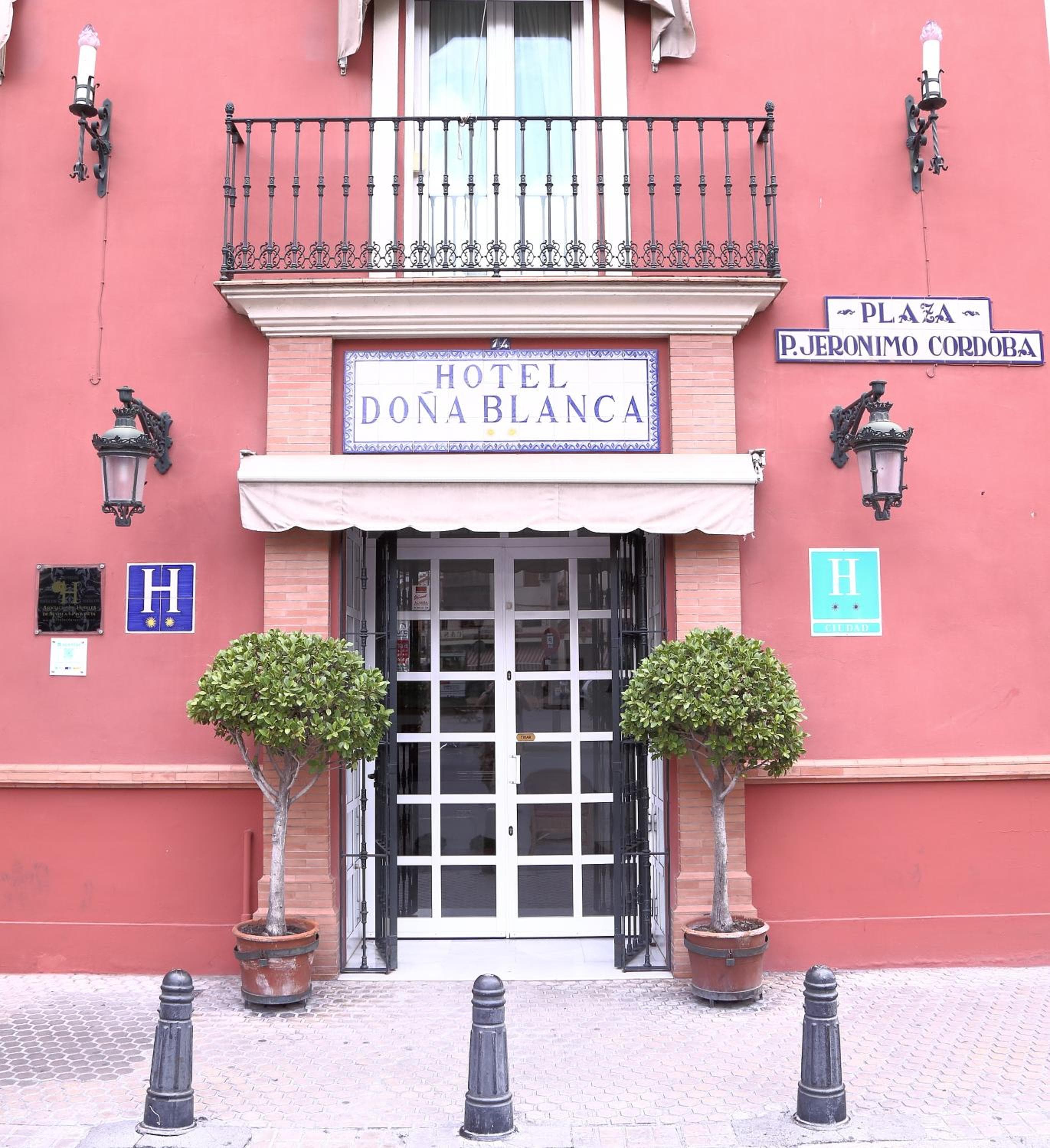 Hotel Dona Blanca — 1