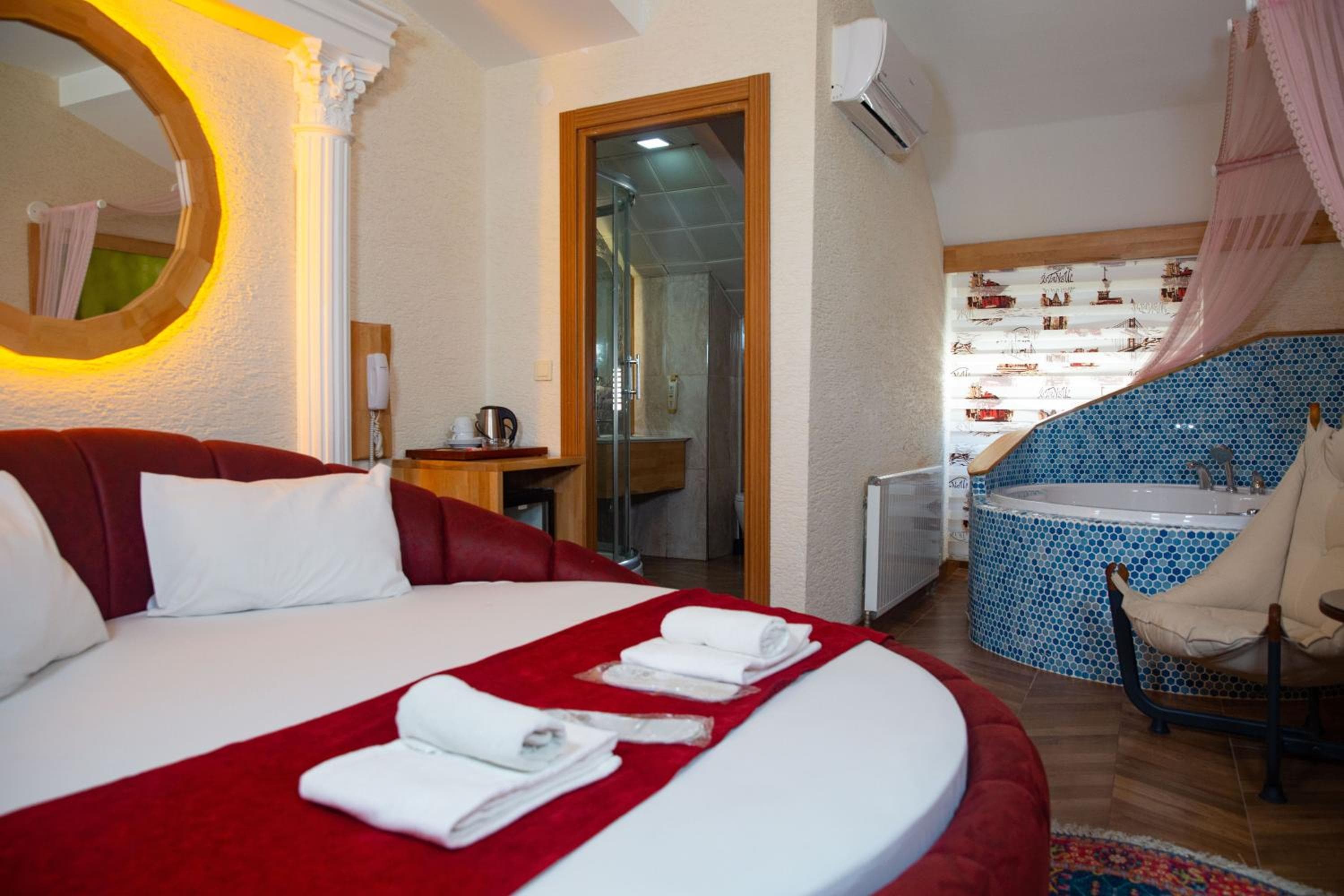 Emirtimes Hotel Kadıköy — 30