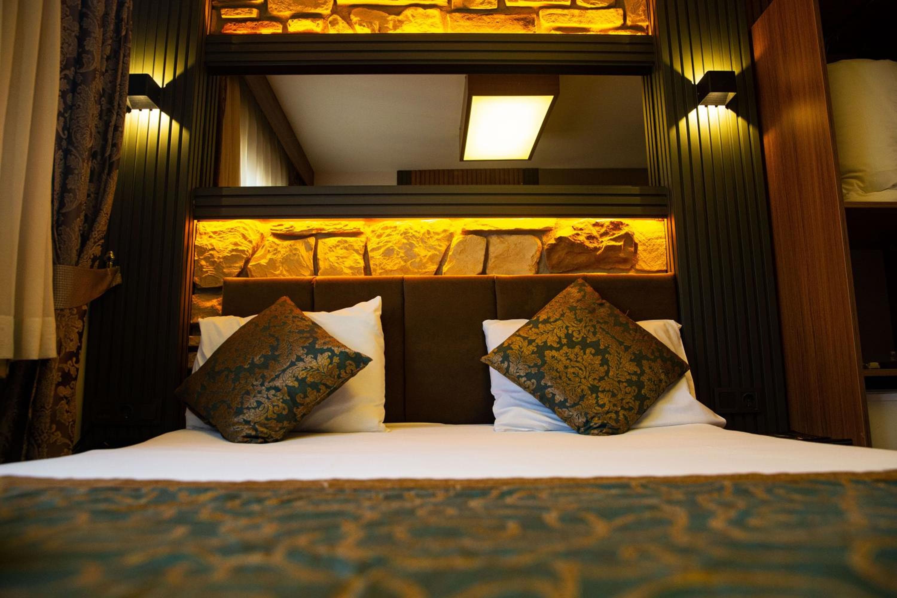 Emirtimes Hotel Kadıköy — 9