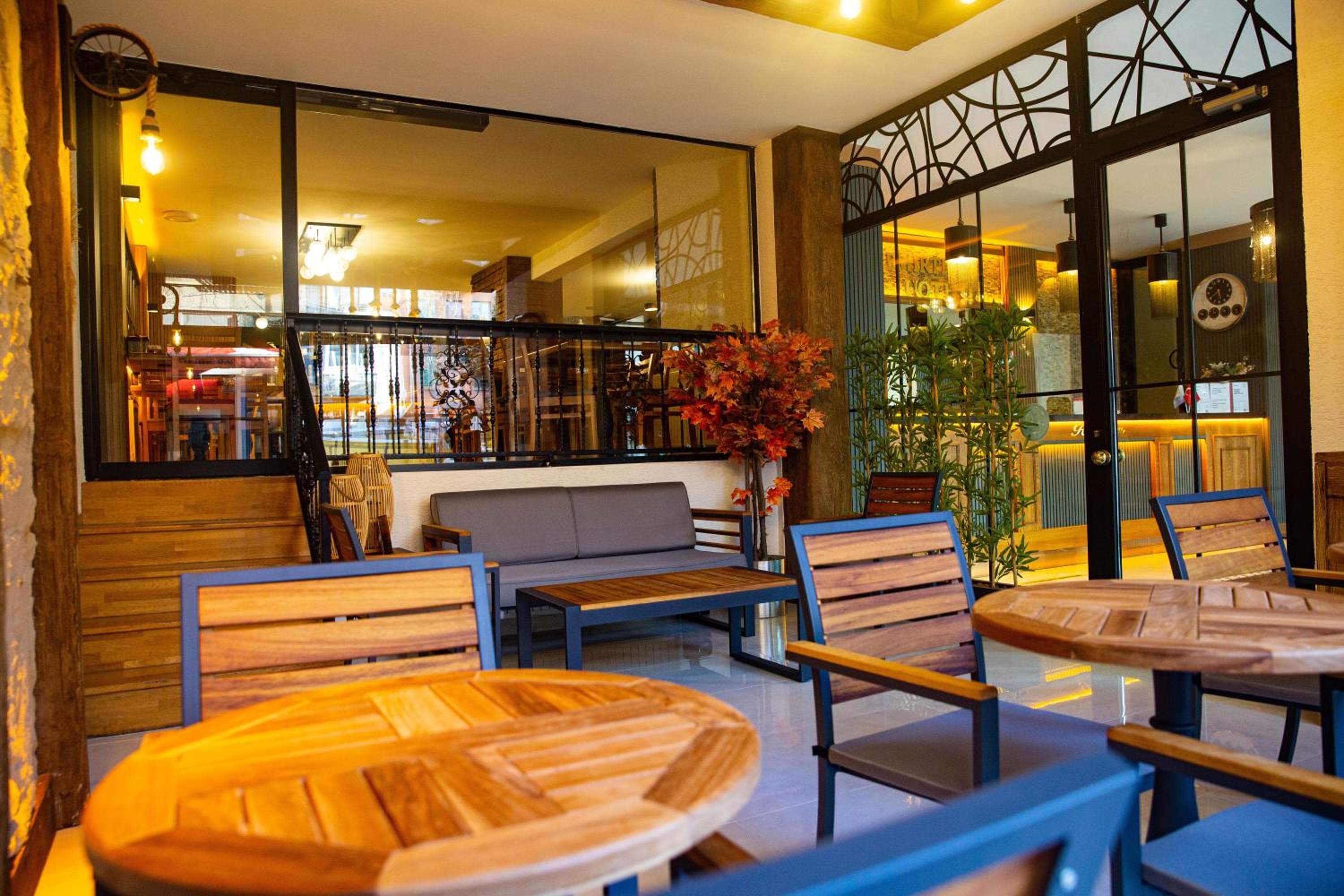 Emirtimes Hotel Kadıköy — 12