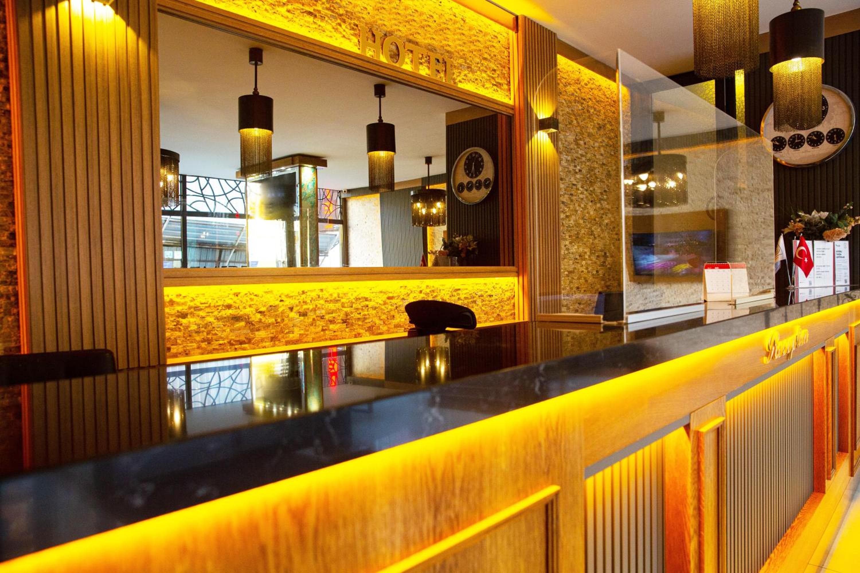 Emirtimes Hotel Kadıköy — 15