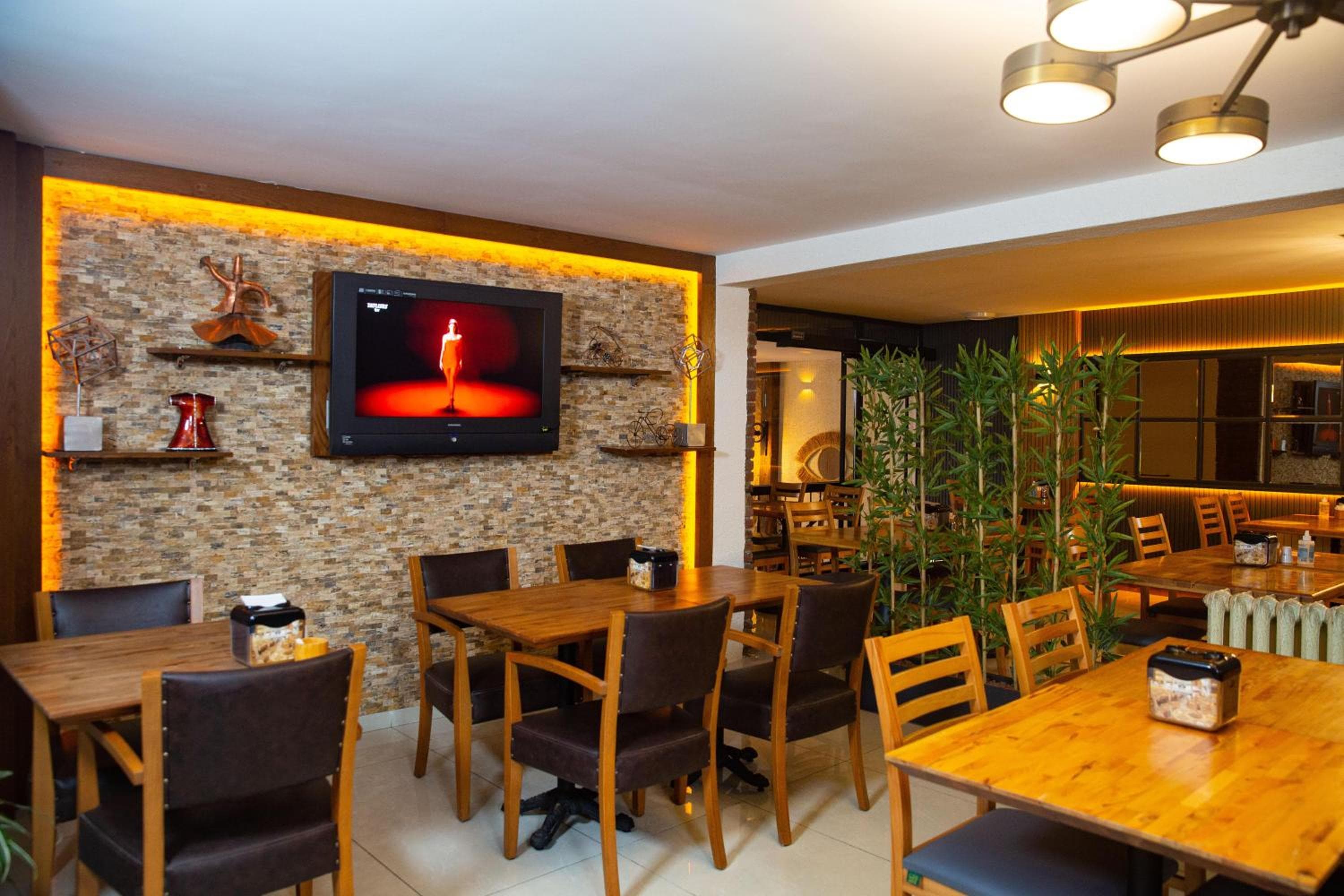 Emirtimes Hotel Kadıköy — 19