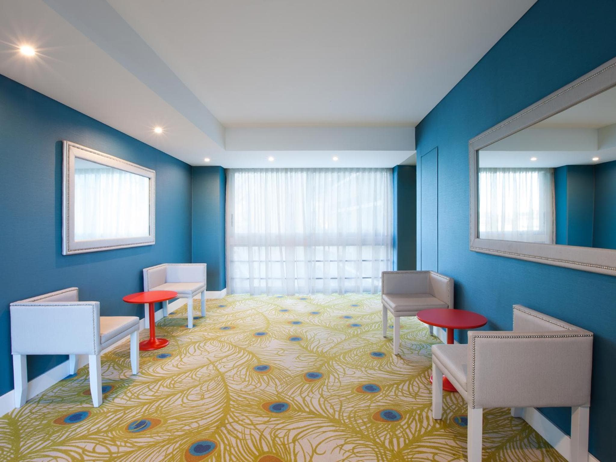 Lutecia Smart Design Hotel — 13