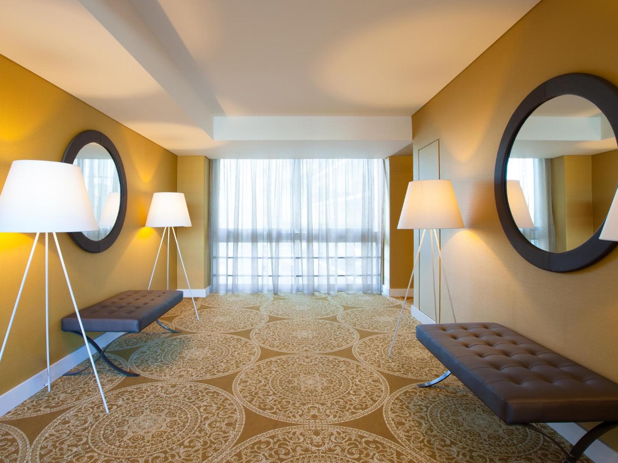 Lutecia Smart Design Hotel — 8