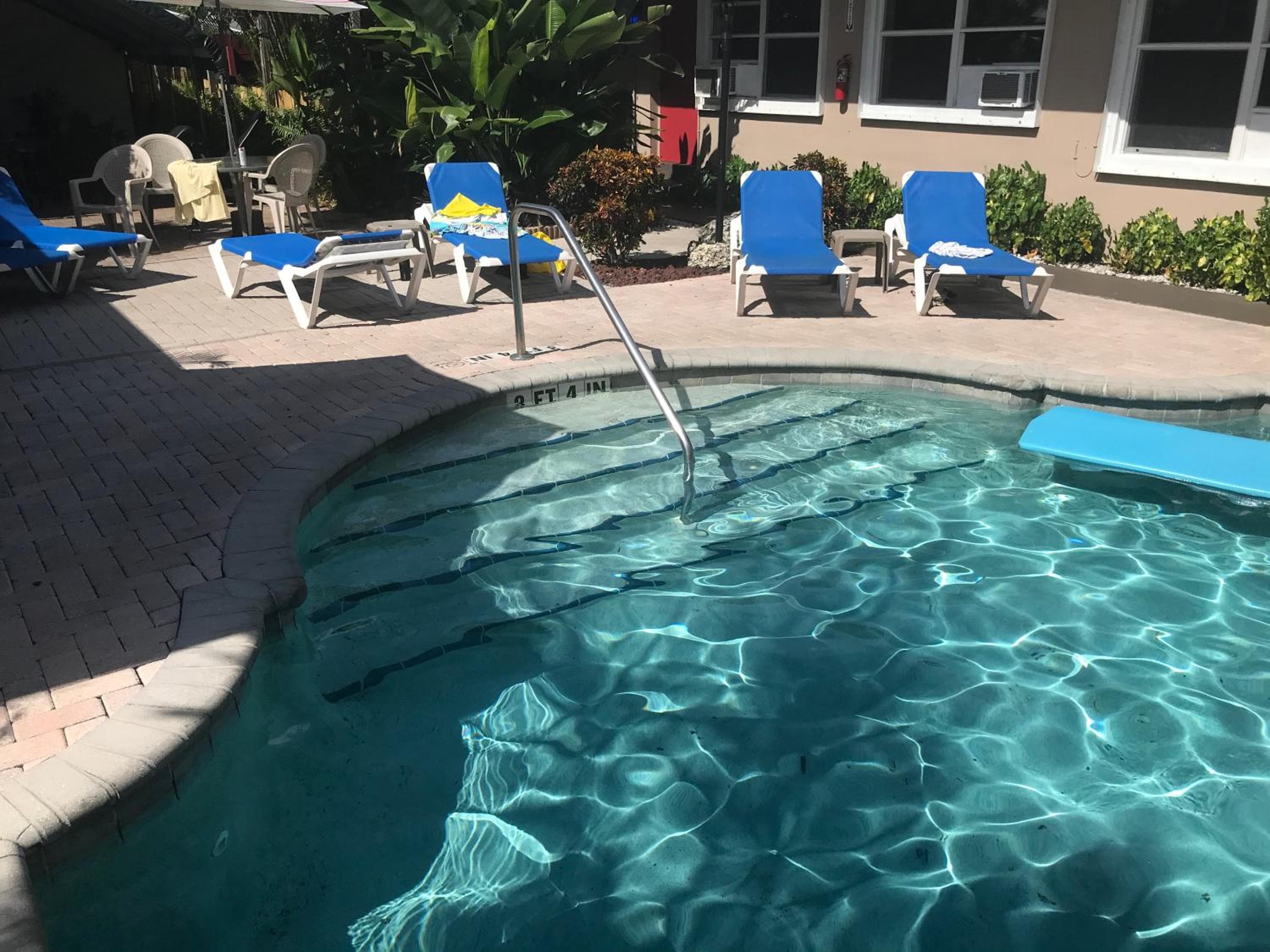 INN LEATHER GUEST HOUSE-GAY MALE ONLY — 5