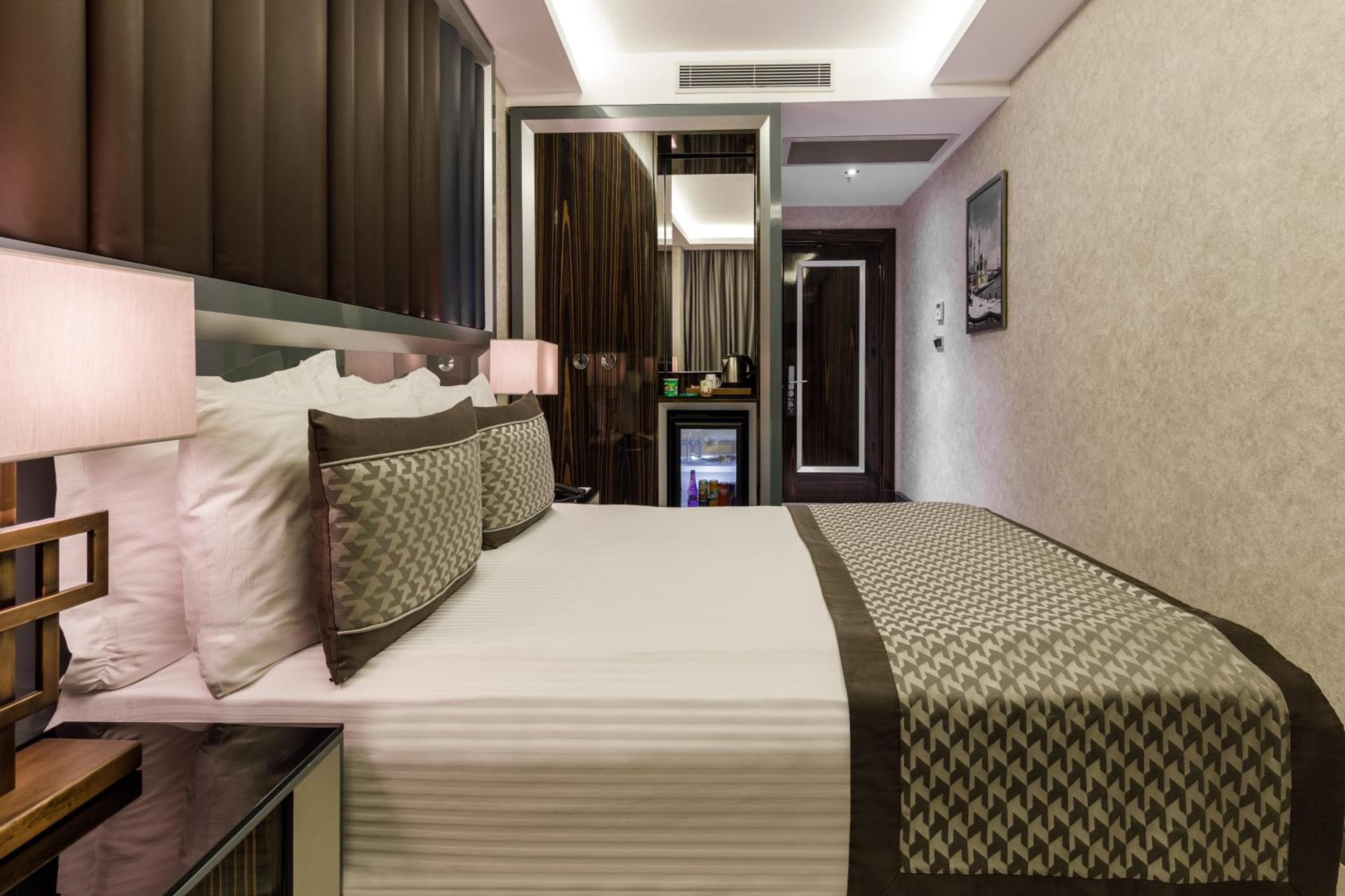 Euro Design Hotel — 27