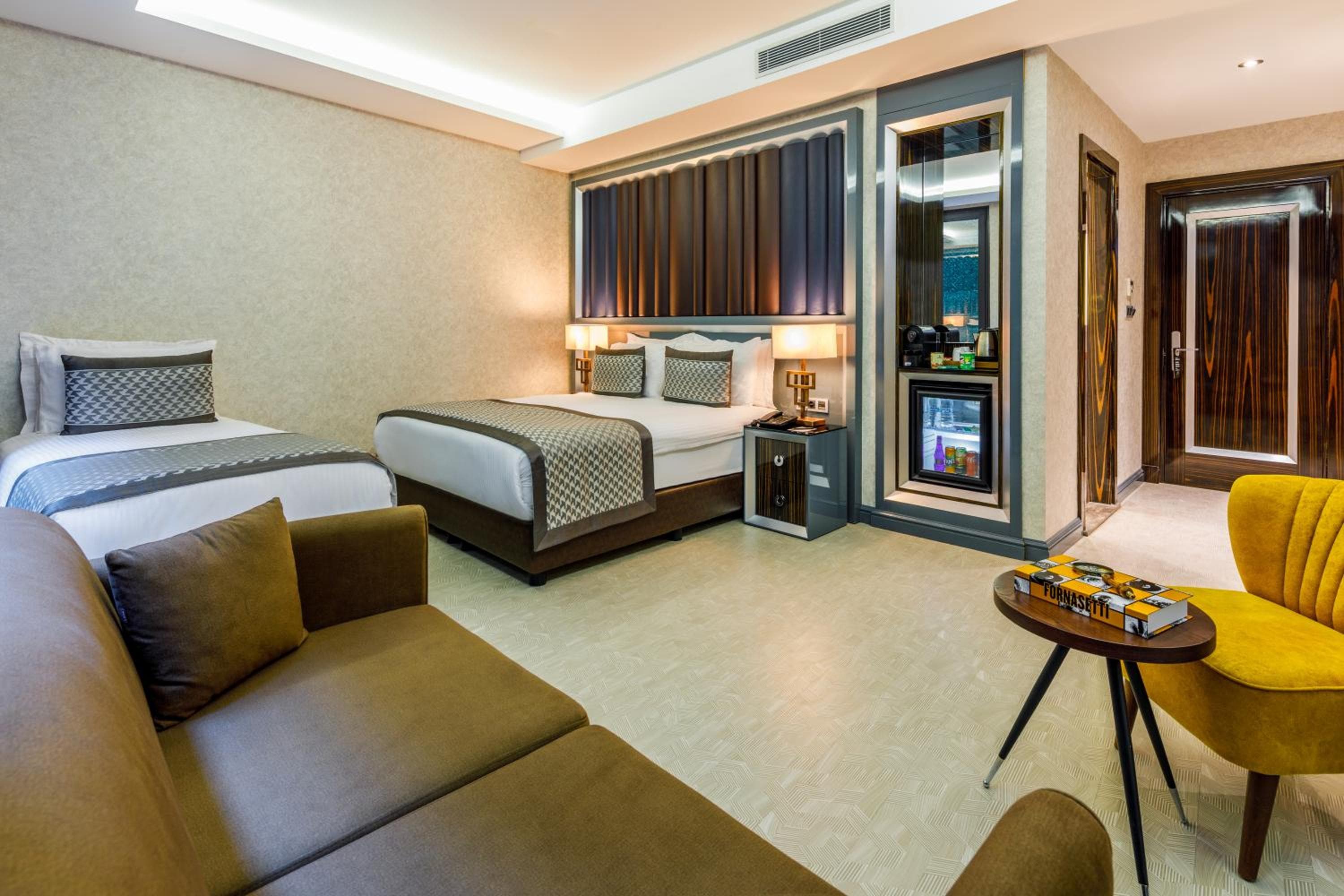 Euro Hotel de Diseño — 14
