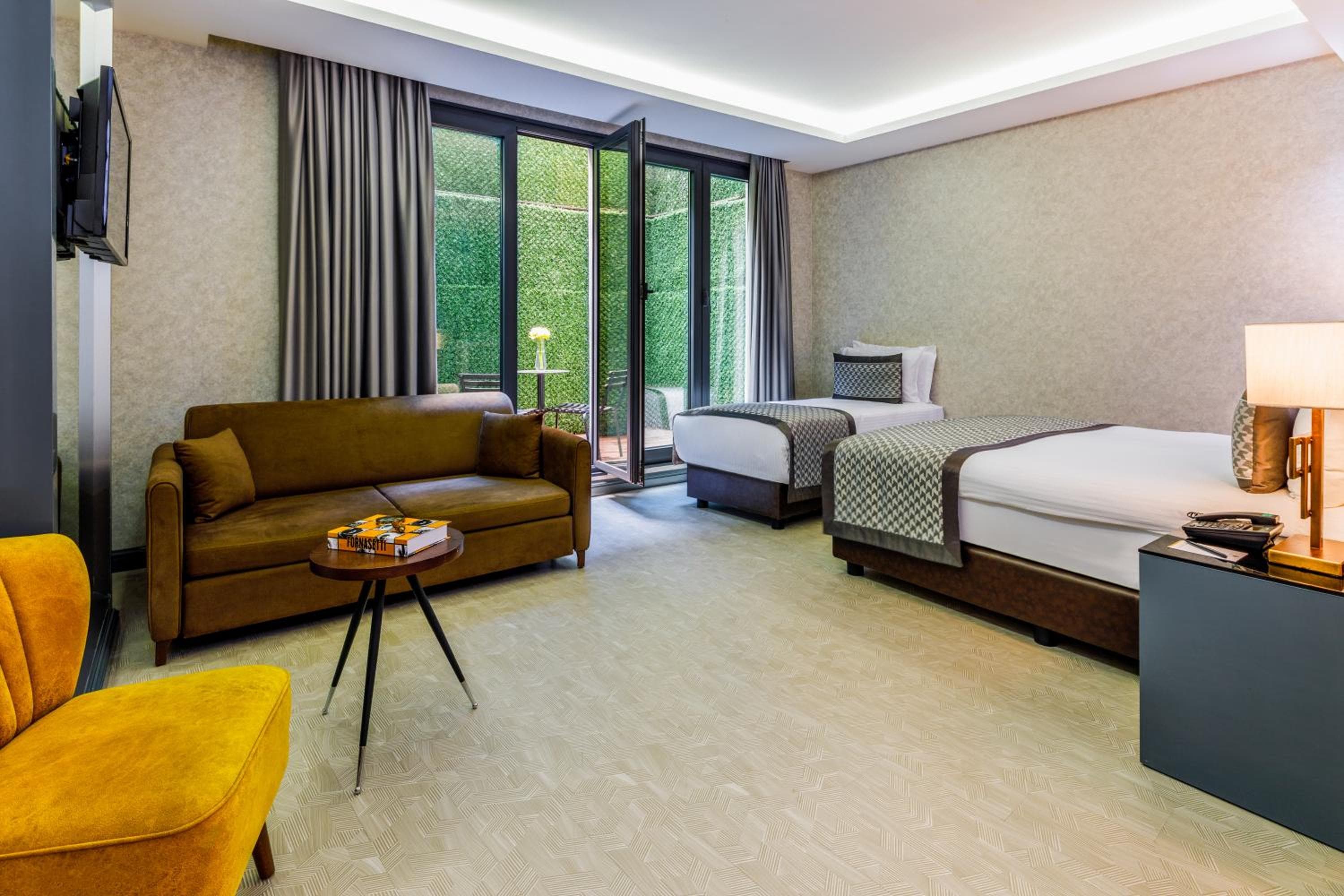 Euro Design Hotel — 16