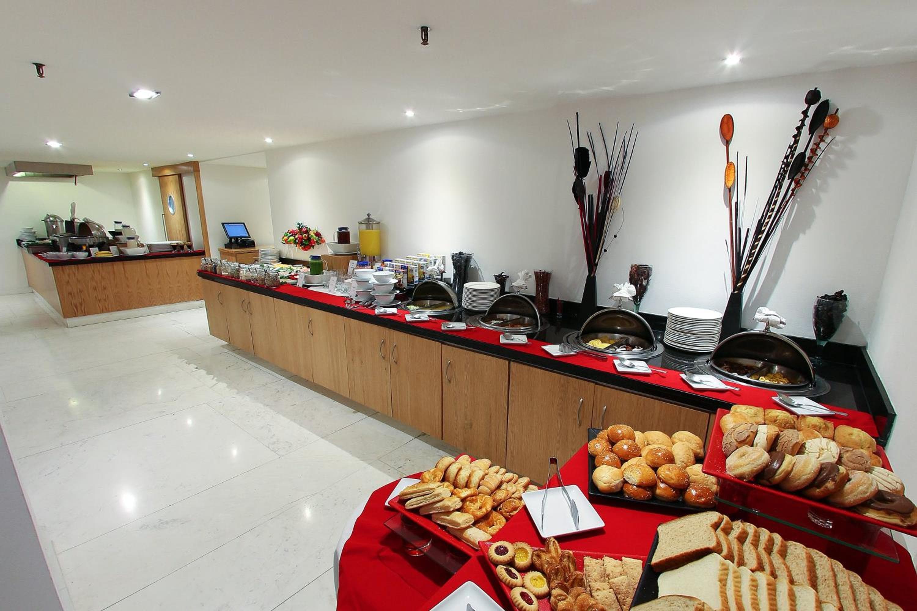 Fiesta Inn Express Naucalpan — 26
