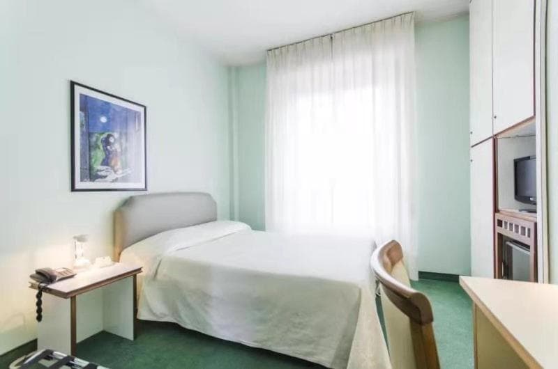 Hotel Molise 2 — 30