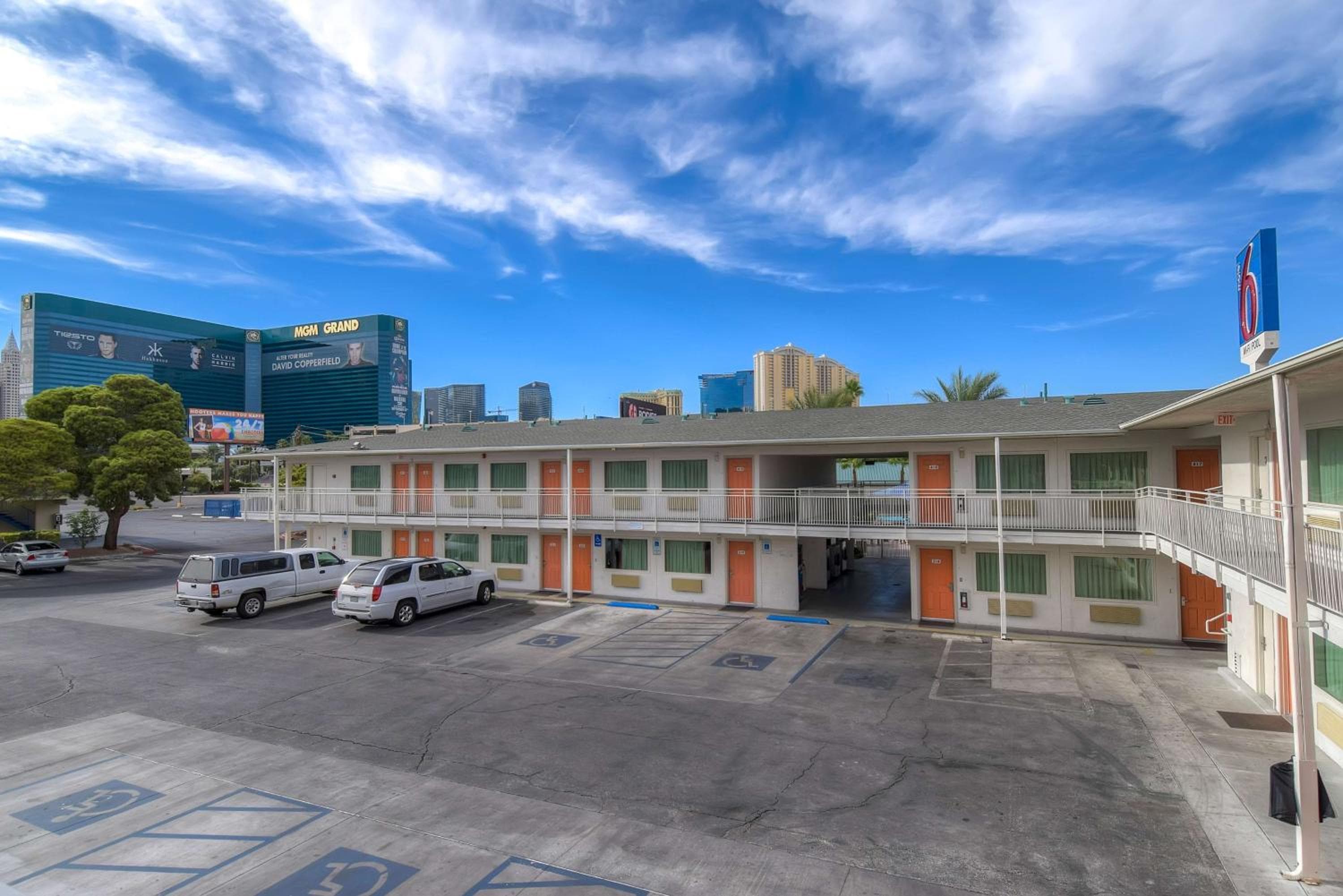 Studio 6 Suites Las Vegas, NV - Tropicana — 2