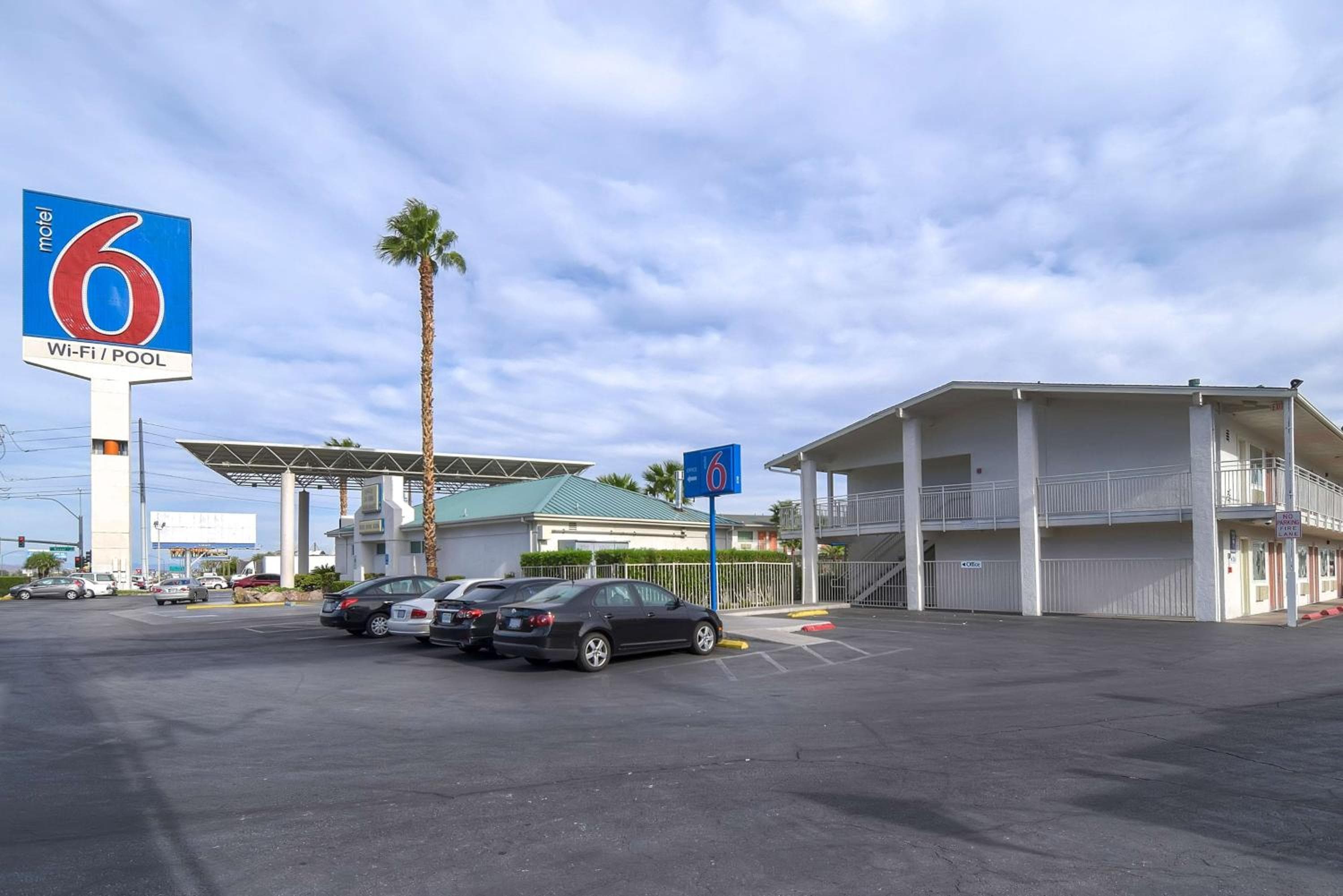 Studio 6 Suites Las Vegas, NV - Tropicana — 4