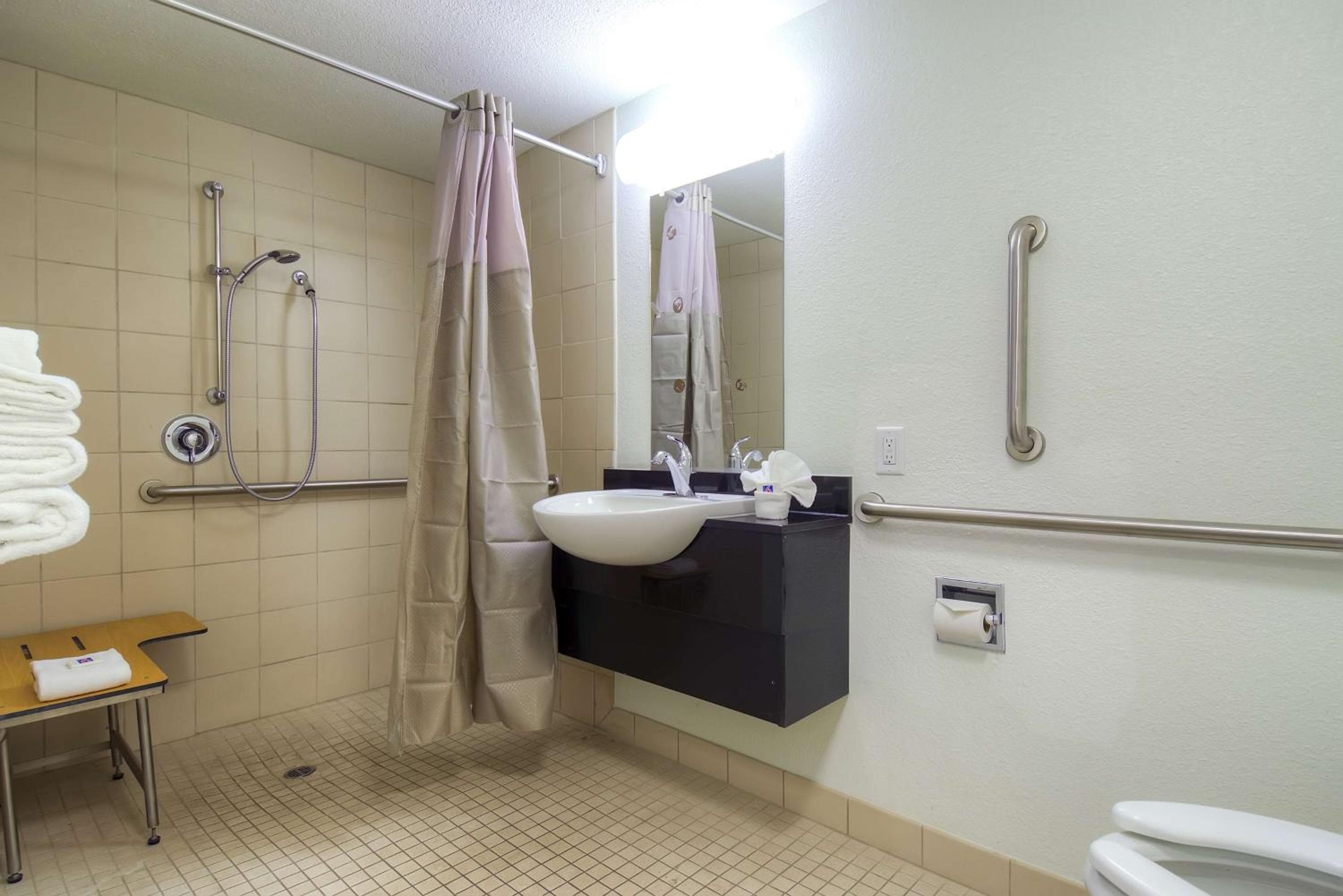 Studio 6 Suites Las Vegas, NV - Tropicana — 18