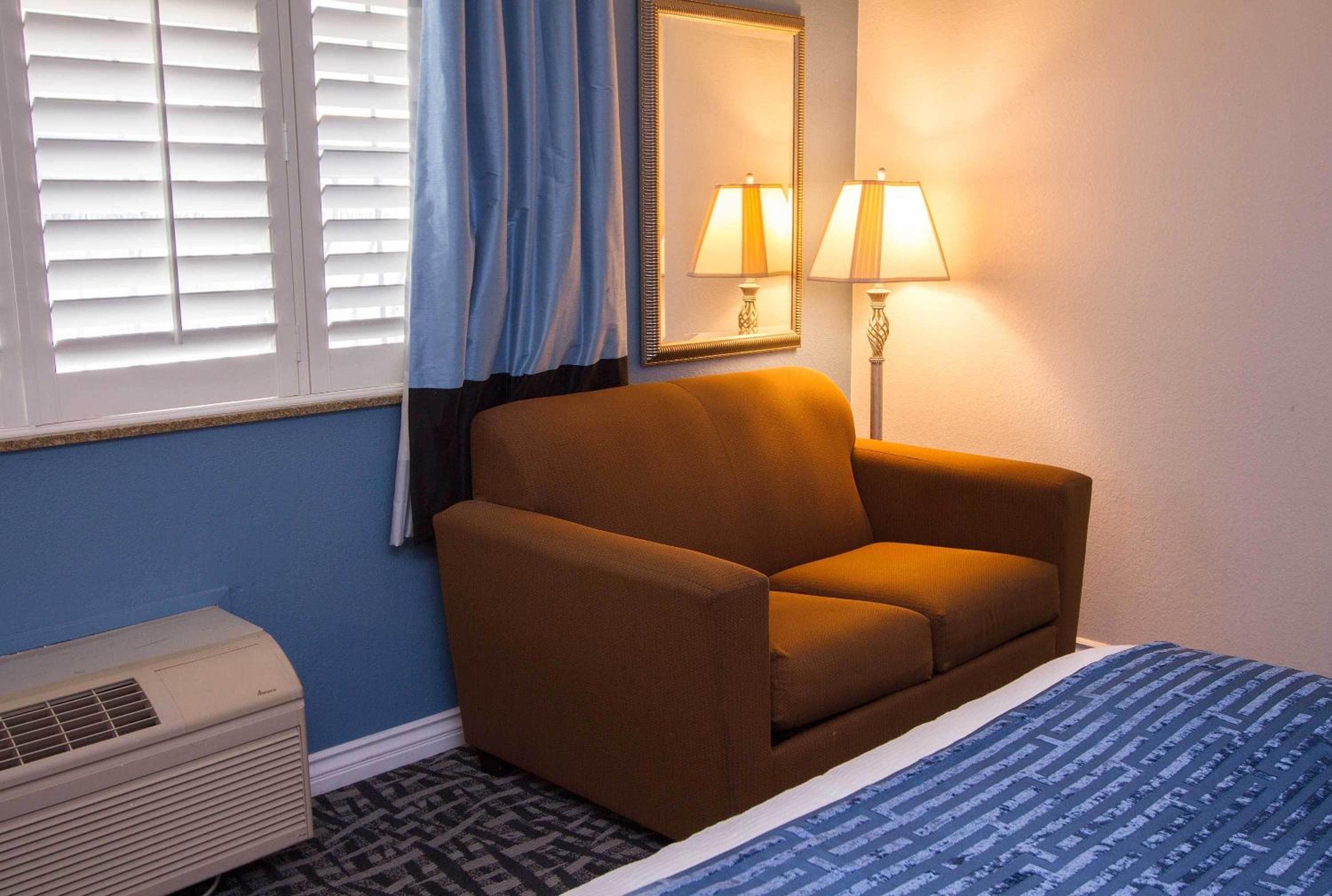 Regency Inn en Los Ángeles — 23