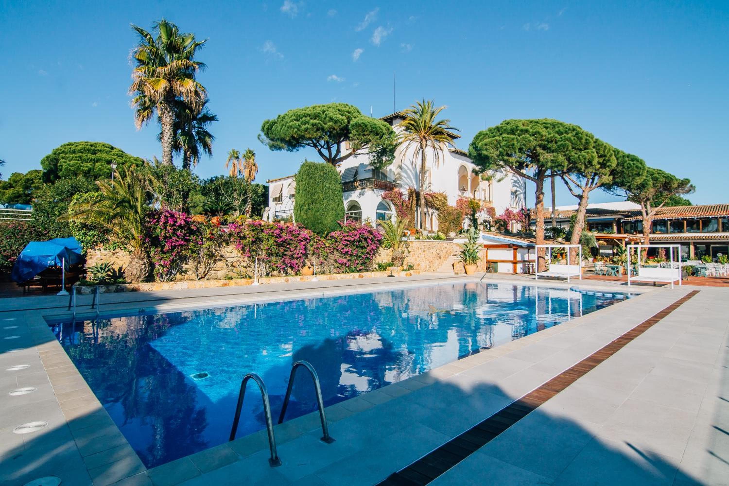 Hotel Roger de Flor by Seleqtta — 4